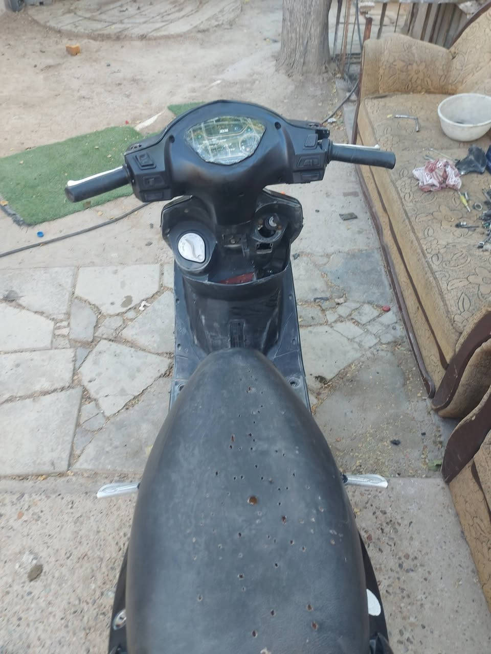 دراجه سايم GT نوزل شغاله محرك ناعم ونظيف كهربائيات شغاله تايرات جديده كشر ٧٥%نظيف  السعر 230 وبيه مجال بسيط 
للتواصل رقم ***********
