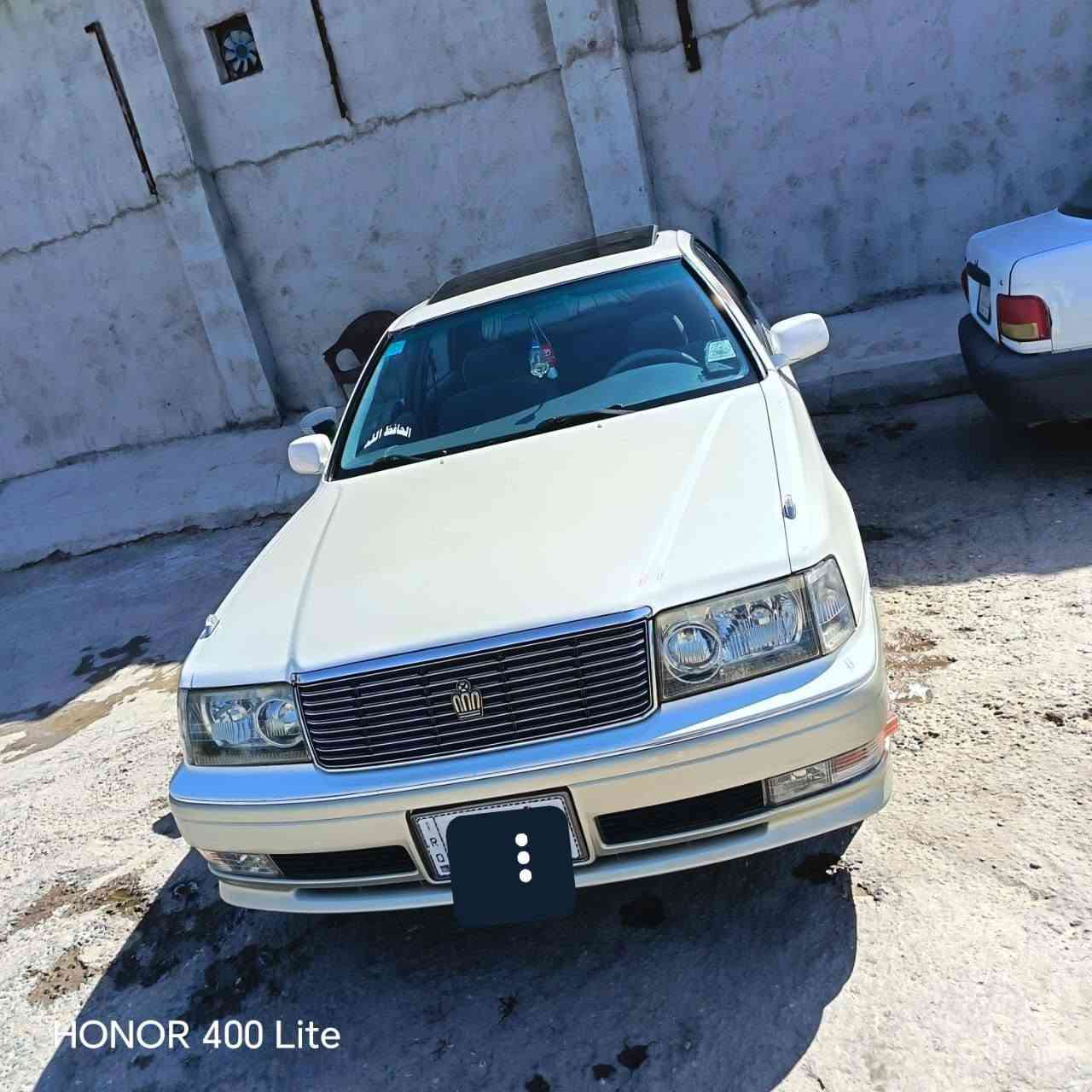 سلام عليكم للبيع فقط📍 
راس ثور فلات رقم بصره دولي مشروع وطني باسمي شخصيآ👤 

مديل 1999 اصل🈶
مكينه وكير مكفولات🕹️ 
 مكينه فيشه وبطل اسود🎠 
كرستال اصل 💯
فول فتحه سقف💯
لايت ابو عيون 🧿
بك لايت كرستال 🈶
ويل ليزري بلادي💯
تخم تاير جديد🛞
حداديه جديده💯 
منضومه تبريد جديده 🥶
تبريد خلفي👍�
مثبت سرعه🚦
شاشه تاب جديده💯
سمعات ودمام بلادي 🈶
برده سحب خلفيه👁️‍🗨️
تخم دبلات يابان جدد💯🈶 

سياره مكفوله من كص ونقل جثه وصوليات بس دحجه ستوته بل جاملغ خلفي شبر بارد شغل 💯 صفاح موس ول سعر تصل واني خادم مكاني نجف مناذره

***********

نص مكتوب في الصور:
- HONOR 400 Lite