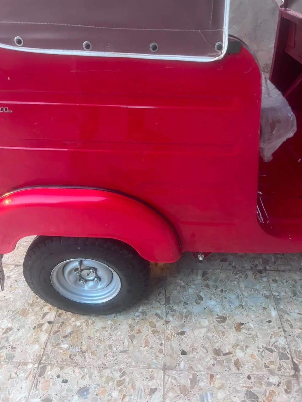 سلام عليكم شباب تكتك موديل ١٩سنويه ورقم كفاله عامه ملاحضه مكلف بنشر هاذه رقم راعيه ***********ابوفضل العكيلي
