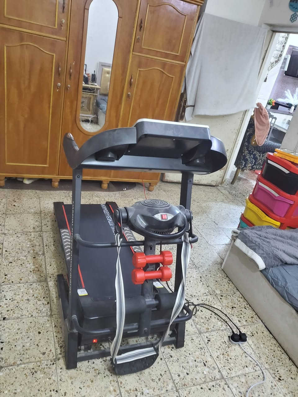جهاز جري الماني يتحمل اوزان ثقيله يخبل او بي شىه توصل 14.0 او جبلي 15 او بي مال اثقال او رجاج يعني فول ممصلح سعر 500 او بي مجال بصيط او اذا خوش انسان تدلل عل سعر للتواصل ***********

