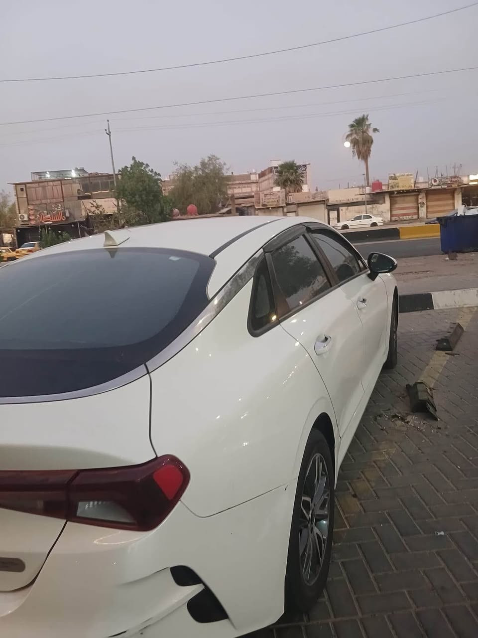 السلام عليكم k5 2021 خليجي محرك 2000 دوش المرغوب ماشيه 80 سياره حيل نضيفه فول مواصفات بصمه تشغيل عن بعد مثبت سرعه حساسات اماميه خلفيه كامره خلفيه شاشه دخول ذكي وبعد بيه هواي مواصفات بيها الجاملغ الخلفي بارد فقط 180 وبيه مجال 
بصره معقل  
*********** البصرة, العراق
