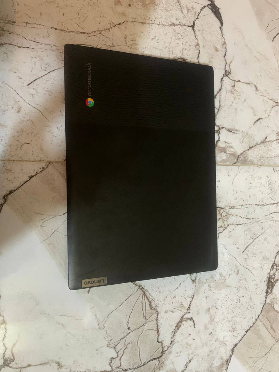 للبيع Lenovo Chromebook
💻 جهاز أنيق وخفيف وسريع، مناسب جداً للطالب والاستخدام اليومي.

✅ Lenovo Chromebook

✅ نظام ChromeOS

✅ معالج Intel

✅ كيبورد عربي + إنكليزي

✅ شاشة واضحة

✅ كاميرا أمامية

✅ Wi-Fi

✅ Touchpad شغال

✅ الجهاز شغال ومجرّب

✅ خفيف وسهل الحمل

✅ مناسب للدراسة، التصفح، اليوتيوب، Google Docs والمحاضرات

✅ البطارية والشحن حسب الفحص

📌 الجهاز نظيف وموجود مثل ما موضح بالصور.
رقم الهاتف ***********
السعرة 60 الف وبي مجال
