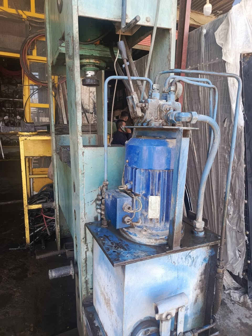 للبيع 
ابريس كهربائي 
رقم هاتف ‏‪***********‬‏
عنوان النجف الاشرف
