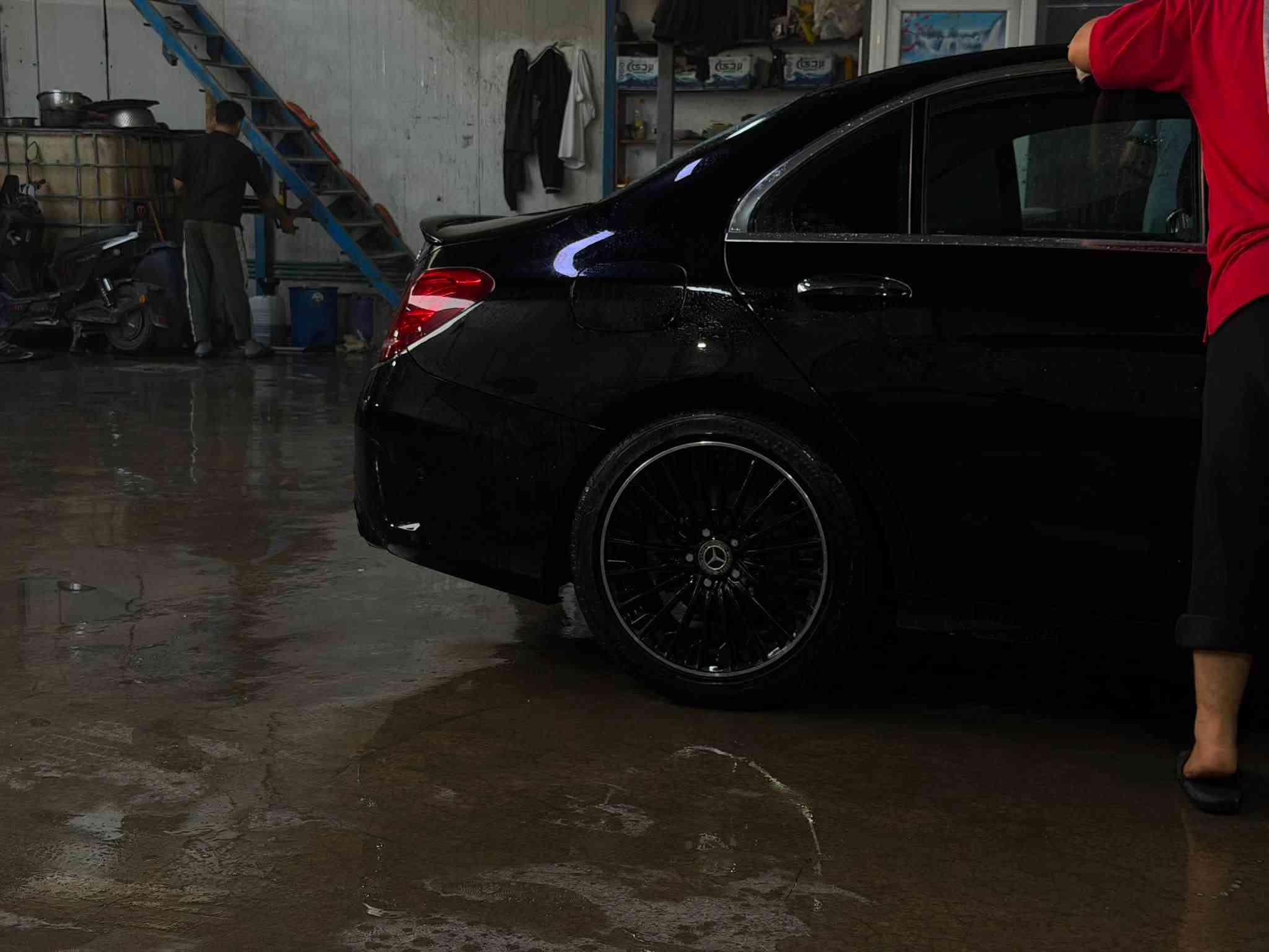 مارسيدس C300 • AMG كيت • ١٤٤ الف كم