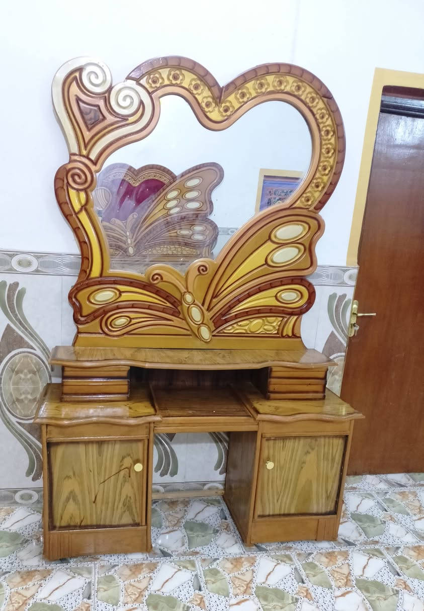 غرفه صاج عراقي ام 6 باب نضيفه السعر 350 بيه مجال 
المكان النجف ‏‪***********‬‏
