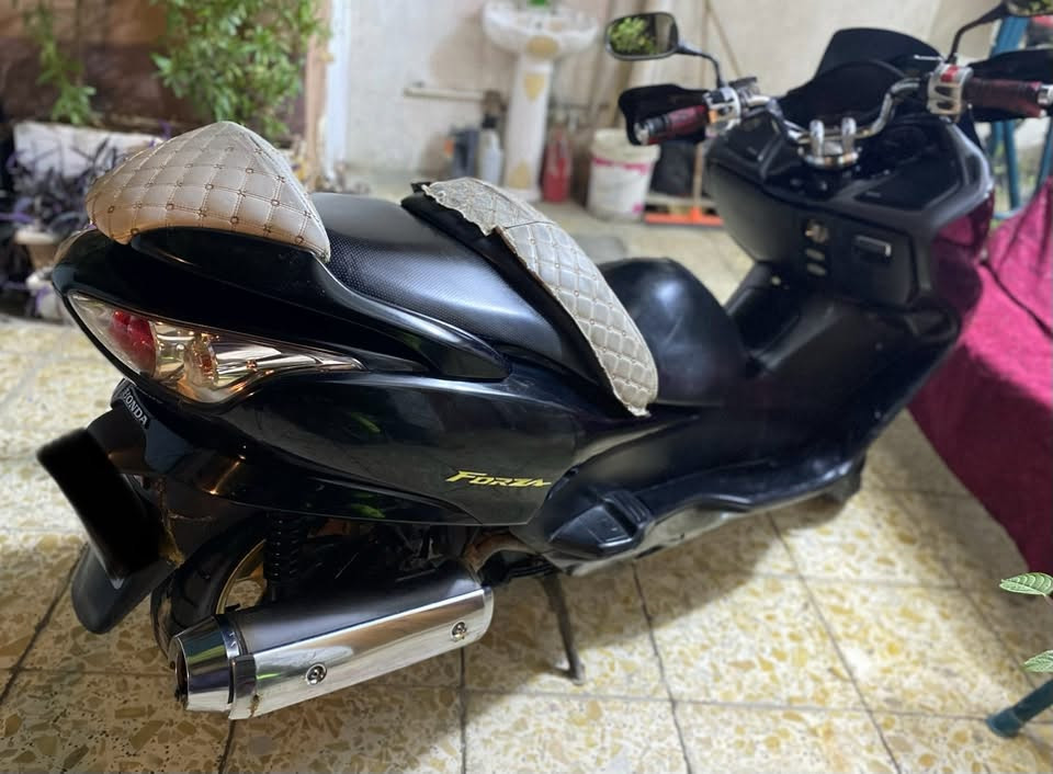 للبيع فورزة ٠٩ كرستال ٧ گير ٤ تحويلات محرك وگير خير من الله (مرقم بغداد سنوية جديدة) ماشية ٣٦ الف  ويل ذهبي مواصفاتها معروفة دراجة نظيفة مال جناي السعر ١٦ ورقة بيهة مجال قليل كلش
للتواصل رقم واتساب ***********
