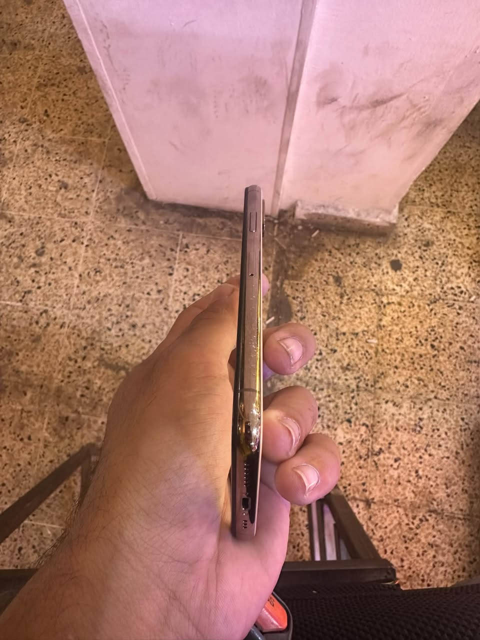 ايفون XS • ٦٤ • بطاريه ١٠٠