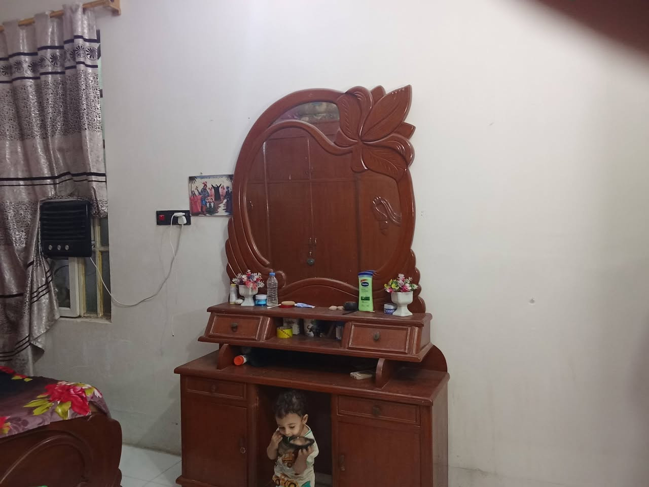 السعر 50   900 أو بها مجال ***********
