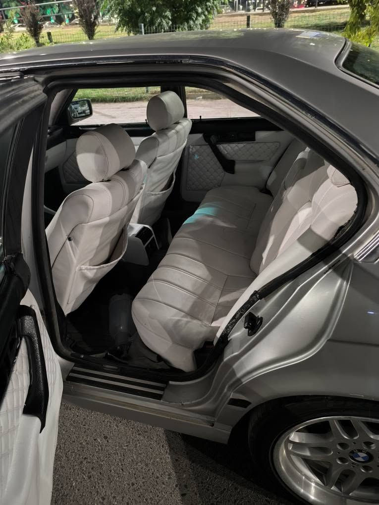 Bmw
مۆدیل 1991
مەکینە 520 دیجیتال
گێر عادی 
4 جام کارەبایی
تەبرید 
قفل مەرکەزی
گێر و مەکینە بەشەرتی 10 فیتەر
تەقە و رەقە بەشەرت 
کارەبایی هەموو گیانی بەشەرت
رەقەم و سەنەوی نوێیە هەتا 2030
وەکالە و بەناوکردن بەشەرت
براوە وەرگەرای بەشەرت
100 هەزار غرامەی لەسەرە دوای محامەلە دەت دەمەوە 
یەک جاملغی پێشەوە لای سەکنی هەیتی کەمەک ژۆری گرتیە شانسی بەشەرت لۆکە 
سەیارەکە لە رسمەکان جوانتر نەبو نەت هەوێ 
لە هەولێرم 
موشتەری نی سەرەم مەیەشێنە 
سعری 44 $ محامەلە 
***********
*********** أربيل, العراق
