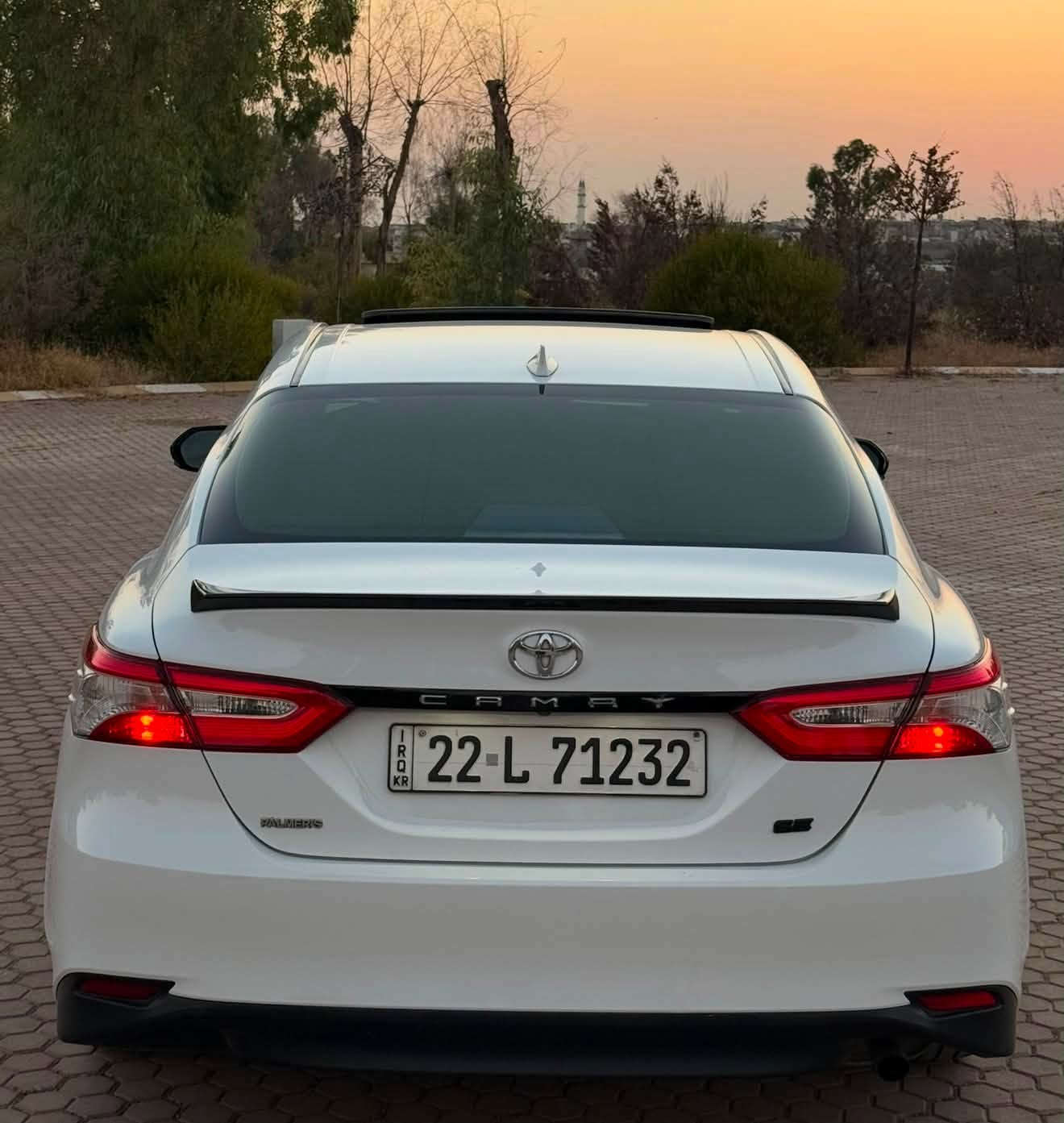 تويوتا كامري  LEمحسن 2019
🔴السعر 173 وبيها مجال وماكو هيج سعر بالسوك
مواصفات 
بصمة 
سلايد
رادار امامي
رادار جانبي 
‏‎كاميرا
ناظور ليلي 
تحكمات ستيرن و تحديد سرعه
تحديد مسار 
داخل احمر 
مقاعد كهربائي
‏‎لايتات زينون و ليد
صدر جديد 
تايراتها جديدة
وباقي المواصفات المعروفة بالسيارة  
ضرر بونيد و جاملغ  
السيارة شرط التحويل نفس اليوم 
السيارة ترايها زيرو دينار متصرف عليه 
 وسنويه جديدة 
ماشية ٧٥ الف   
مكان السيارة اربيل 
رقم التليفون 
***********
