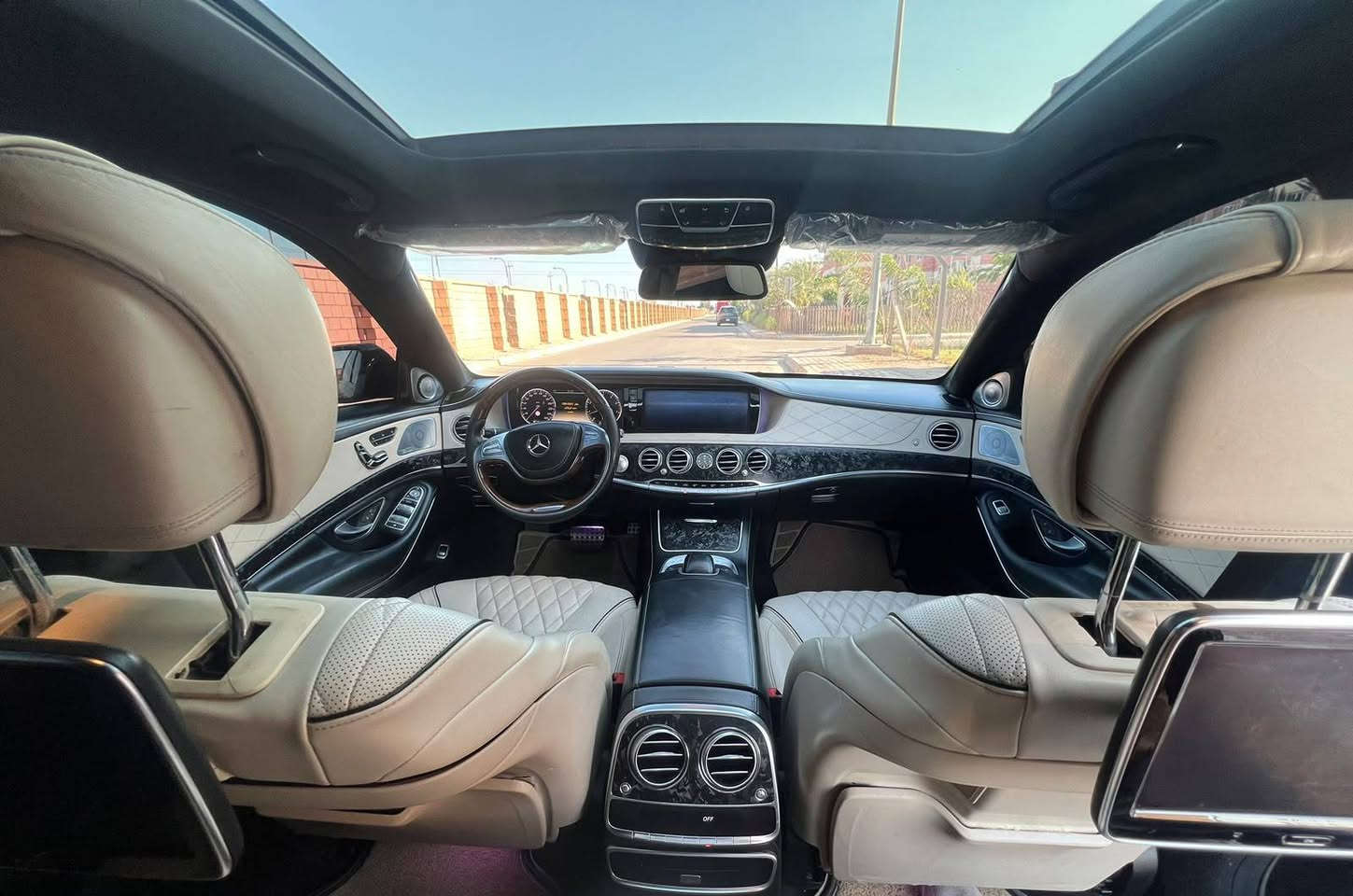 2014 S550
خليجي 4 فصوص مغلفه PPf حمايه 
فول بنوراما شفط ابواب و صندوق شاشات 
جاهزه من كل نقص محرك كير حداديه تبريد كهربائيات تخم تاير 
مكفوله من الصبغ بارد فقط شبر جوه قبق  البانزين 
تحويل مباشر. مكاني بابل حله السعر 375 $ 
***********
