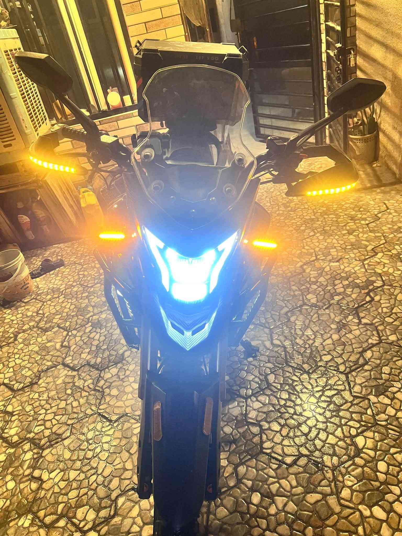 سلام عليكم شباب دراجة دايوان محرك 300cc
الدراجة جديدة بحالة الوكالة ماشيه 9000 وقابل لزيادة دراجة مامشتغل بيها استخدام شخصي مديل 2025 ويل كب نازلة 2026بشهر 6 صارلها 3 اشهر بشارع مكاني بغداد الدورة الرقم *********** موجود واتساب 
شباب جماعت التلاثه لحد يطبلي ويتعب نفسه ويتعبني حبايب 
تحويل ثاني يوم رقم اربيل 
السعر 3250 الف عراقي
