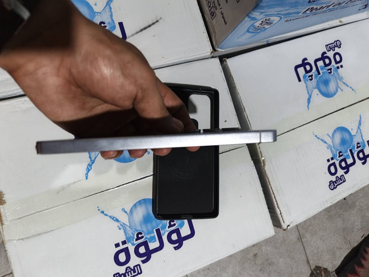 جهاز s25u نظافة ١٠٠٪
مكفول الجهاز وكالة 
السعر مليون و١٠٠  وبي مجتل بسيط للشراي  ***********
