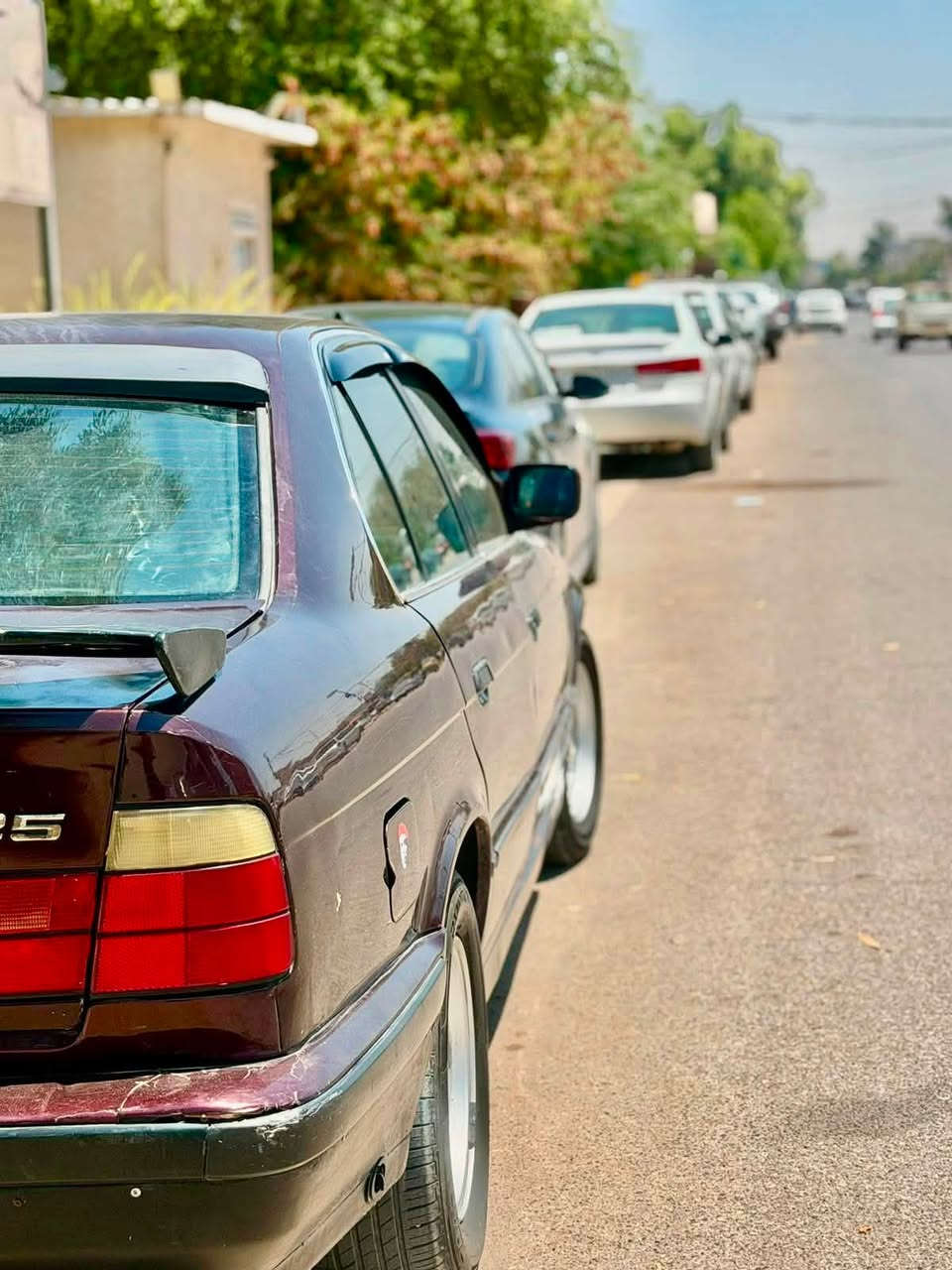 سلام عليكم BMWموديل 1991رقم اربيل لون عنابي سنويه لل 2031بسمي سياره مكفوله من ضربه مكينه مسكر عدل 
صدر امامي خلفي جديد تخم تاير بيها منضومه غاز غرفتها نضيفه سياره خير من الله كدام لعين نقصها غاز تبريد للبيع ب59وبيها مجال قليل  اتصال ☎️ ***********
