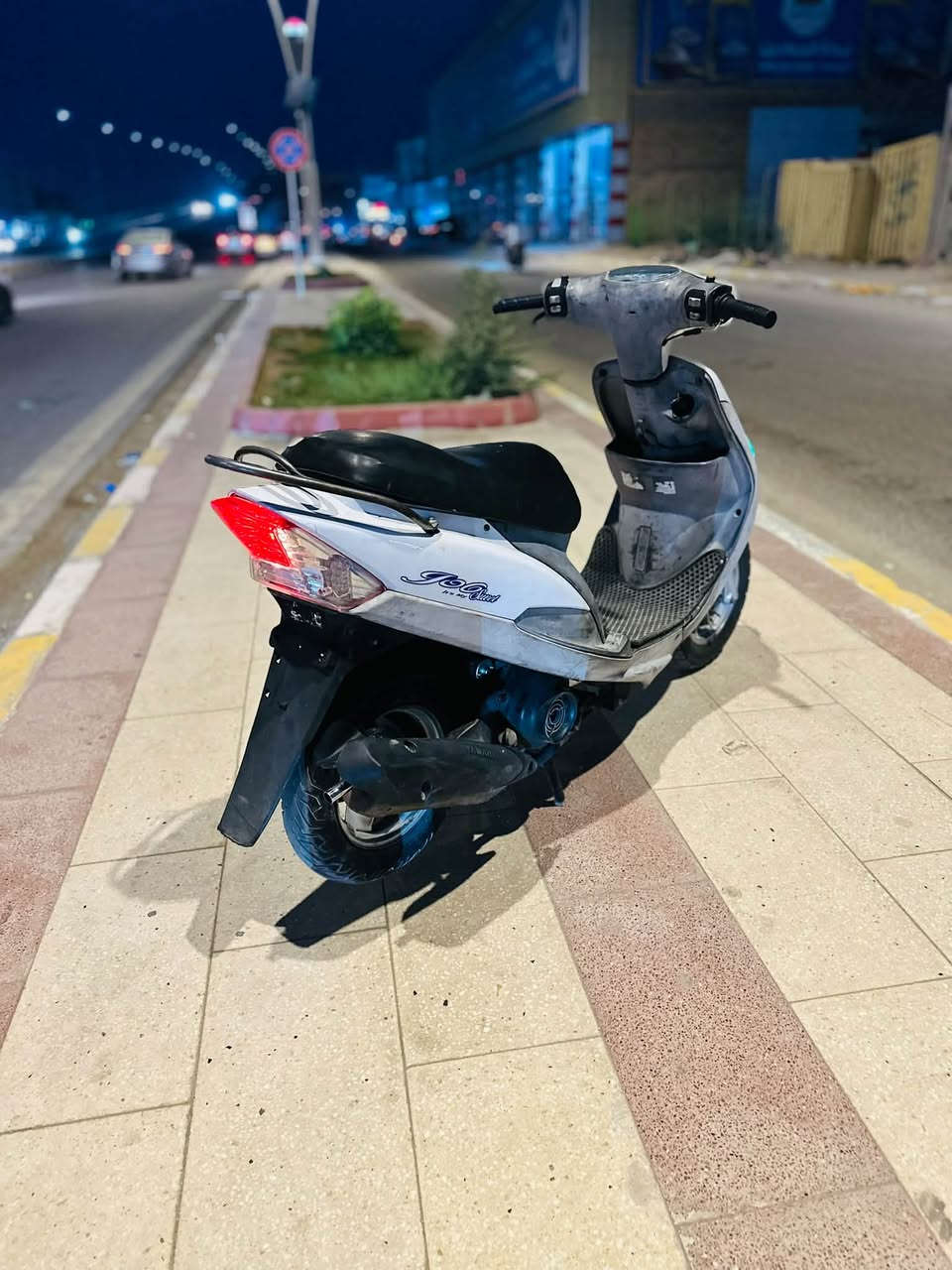 سلام عليكم ماكس منغولي للبيع شغاله سلف هندر لايك بك لايت اشاير سكن هورن كله شغال ما نقصه شي مفتوحه 50 ابلاد ما نقصه شي ابد جاهزه للخير شلعه قويه معدل خير من الله مكاني ناصريه مركز *********** سعر 500 او بيه مجال
