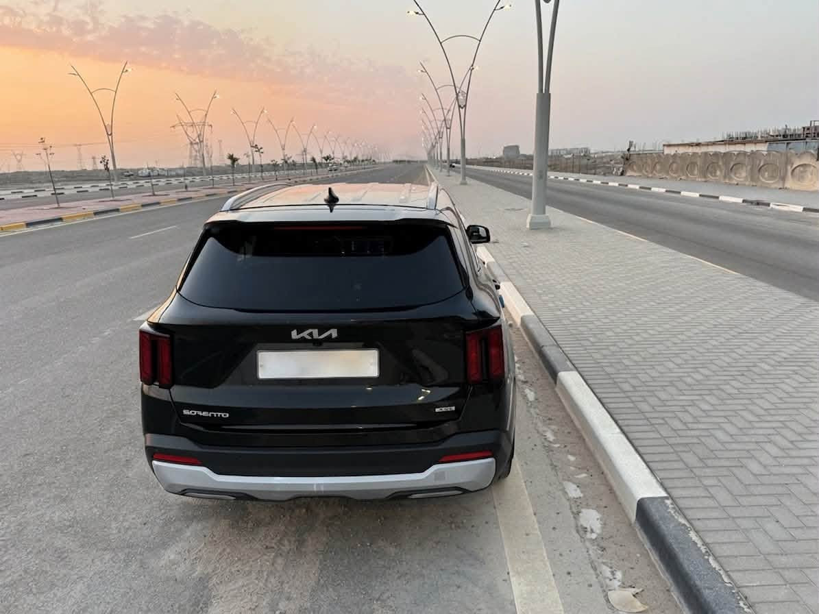 كيا سورنتو 2025 PHEV
السيارة نظيفة وضررها خفيف سنوية اصدار جديد باسمي 2025 
رقمها بصرة 
السيارة نظام ملكي ست مقاعد تمشيك على الكهرباء فقط 50 km 
كهرباء وبنازين تمشي 800 km السيارة حلوة ومواصفاتها تخبل تدفئة مقاعد كار بلي مقعد السايق كهربائي انظمة تحكم انظمة قيادة للاستفسار التواصل وتساب فقط على الرقم 
***********
