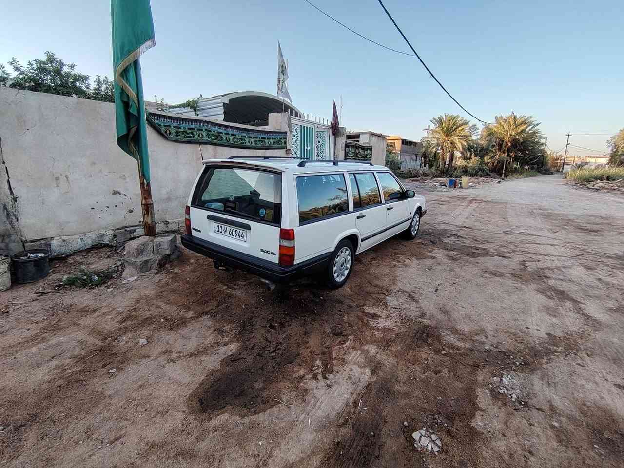 السلام عليكم للبيع موديل 90 940 سياره جاهزه وين ما يعجبك روح بيها وحلوه وبدون ضربه بدون صبغ سياره على البلاد تبريد شغال ماكينه سوبر***********
