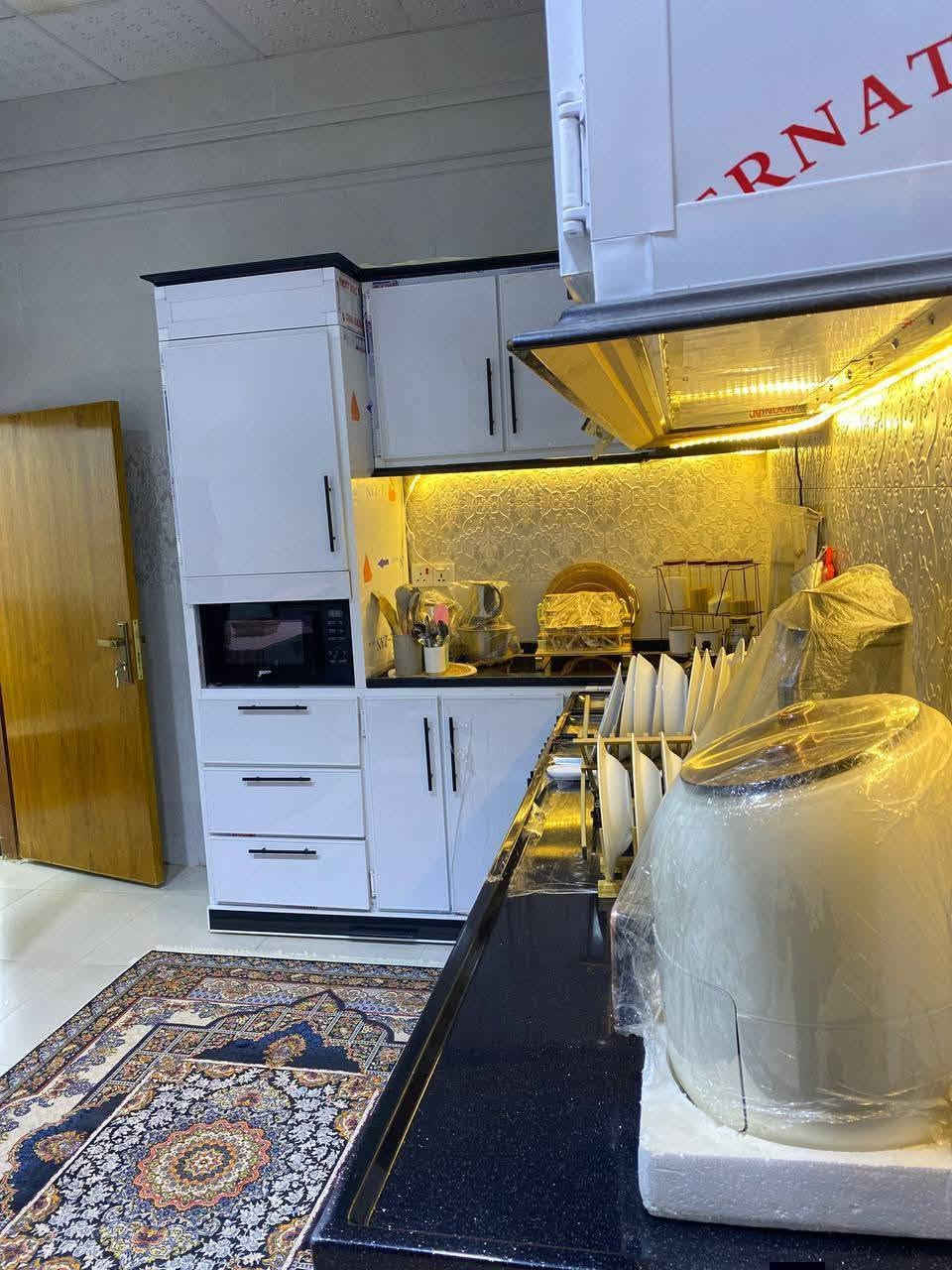 السلام عليكم 
بيت ١٥٠ متر في الديوانية حي الزيتون قرب شارع 20 موقع مميز تبليط وخدمات كامله مطلوب ٥٠ اسكان 

واليريد ١٠٠ متر بحي الزهراء بمقدمه بسيطه موجود 

واحب اقدم مساعده لجميع الاخوه اليريد يشتري بيت بحي الزيتون او حي الزهراء اقدمله استشاره وانصحه بكل صدق وثقه وبأي وقت لأن هواي ناس جاي تشكي من النصائح المغرضه والتضليل 
فأخوكم سيد حمزه القصير حاضر 

***********
