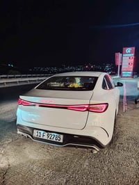 BYD سيل 6 موديل 2024 السياره ماشيه 48بيه ضربه بلقبق مال جنطه  ومصلحه و...