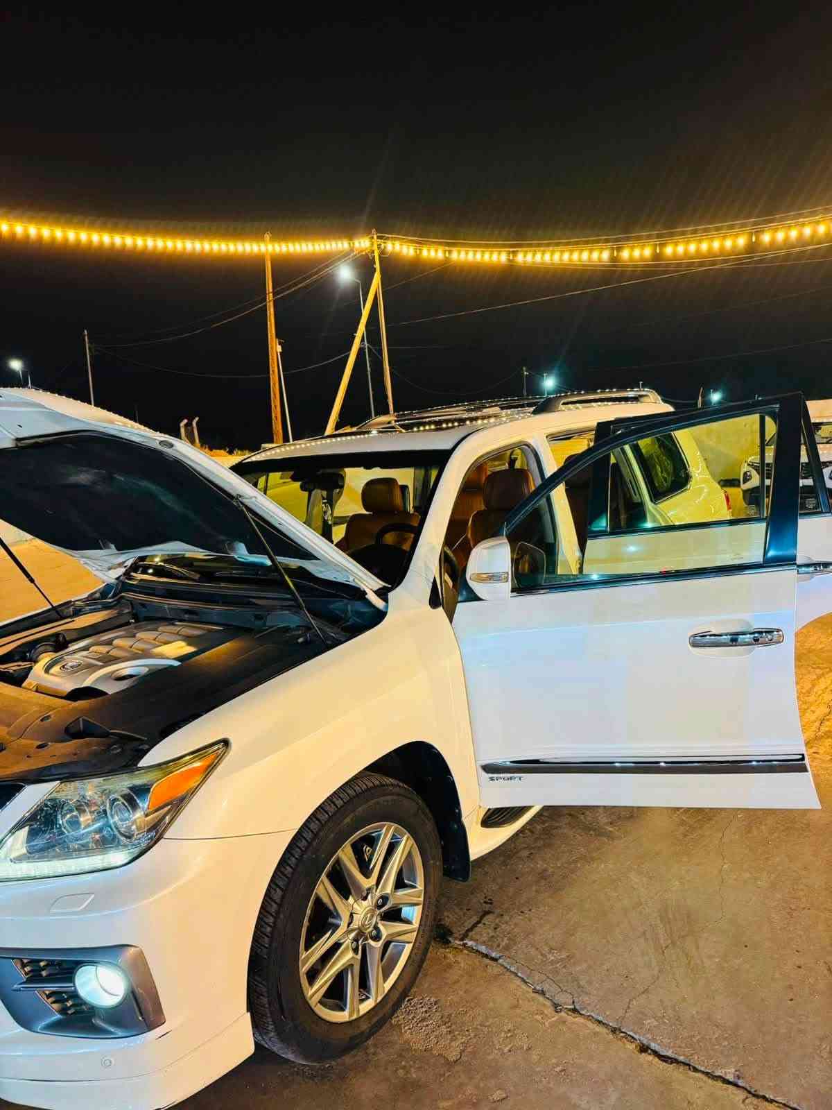 للبيع لكزس موديل ٢٠١٣ رقم بغداد كفاله عامه حتى الدعاميات عدا بارد بسيط ع كد اصبعين
السياره بريم فول الفول ١/١ داخل قرميدي
ماشيه ١٢٥  الف حقيقي
السياره نظيفه وجديده جدا

مكان السياره محافظه واسط / الكوت مركز المدينه 
السعر ٣٣٥ قفل

للاستفسار ***********
