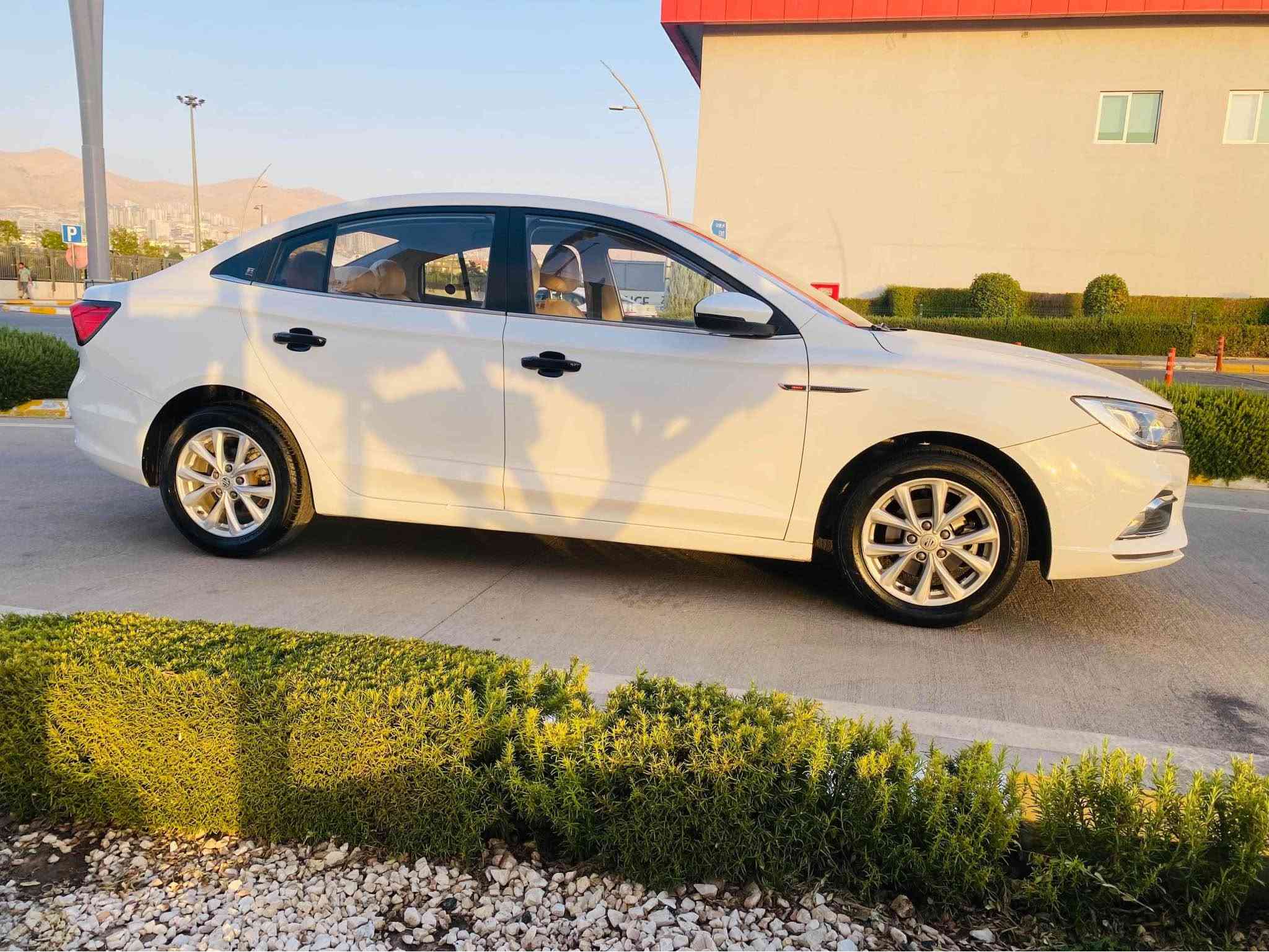 MG 5
مۆسەفات کۆنفۆرت
مۆدێل2023
39هەزارکیلۆمەتر ڕۆشتوە
یەک پەڵەکارتی هەیە
سەیارەکامل جوانکاری بۆکراوە
ماڵی دۆستە
نرخی 98گەڵاو مەجالی کەم
ژم*********** السليمانية, العراق
