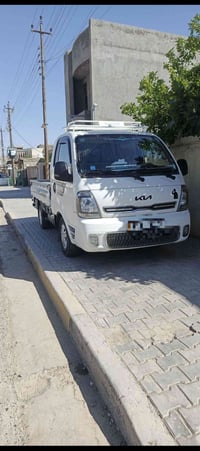 بسم الله الرحمن الرحيم كيا عموشه موديل 2023 نضيفه مابيه قطرة صبغ سيارة...