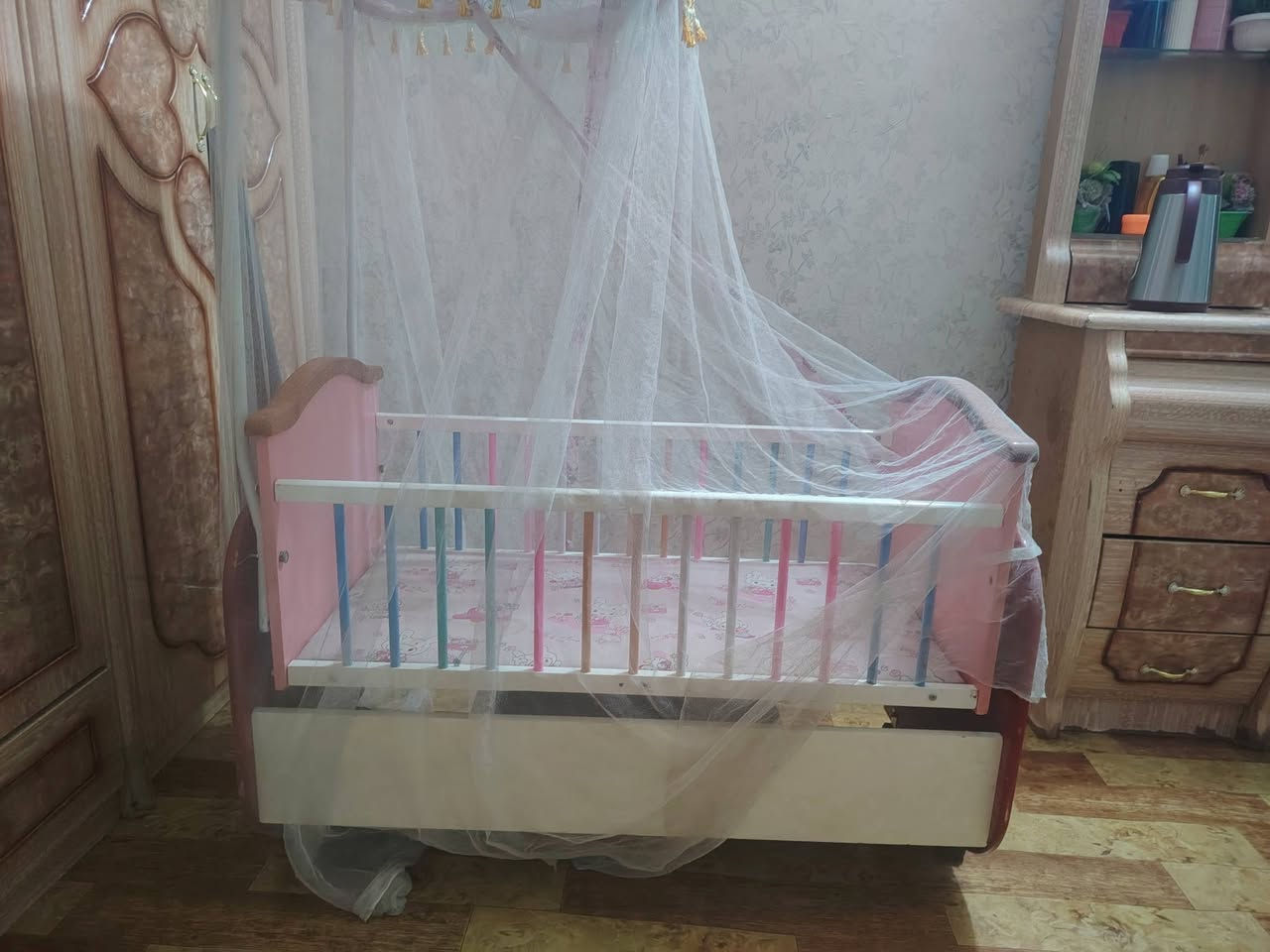 سرير اطفال • مستعمل • فلوجه
