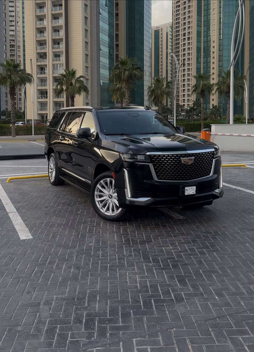 السلام عليكم
کادیلاک اسکاليد ESV شاصي طويل السياره موديل 2023 وارد كندي كلين ماشيه ٢٧٣ km رقم فحص تترقم شمالي + ابيع مرقم السياره بدون قطره صبغ + مكينتها مفتوحه للأستفسار *********** واتساب متواجد
