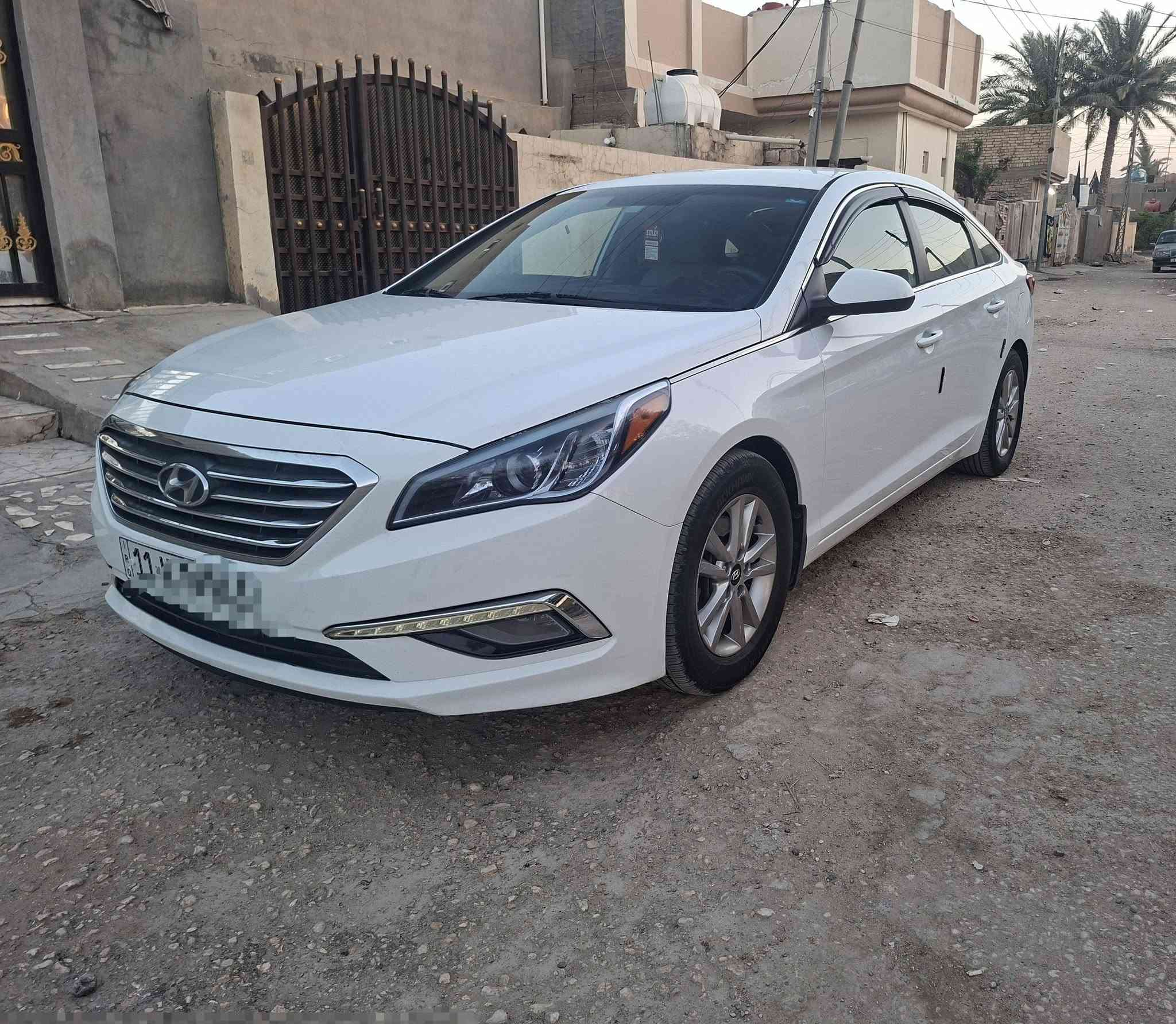 السلام عليكم للبيع سوناتا ٢٠١٦ بدون صبغ ضررها تبديل قبق جنطة فقط والباقي ليبل واحد بدون ايرباك وصور الحادث مرفق بالمنشور رقم بغداد دولي بسمي ماشيه ١٠٠ مكان السيارة في بابل اكثر تفاصيل اتصل على الرقم *********** او ***********
