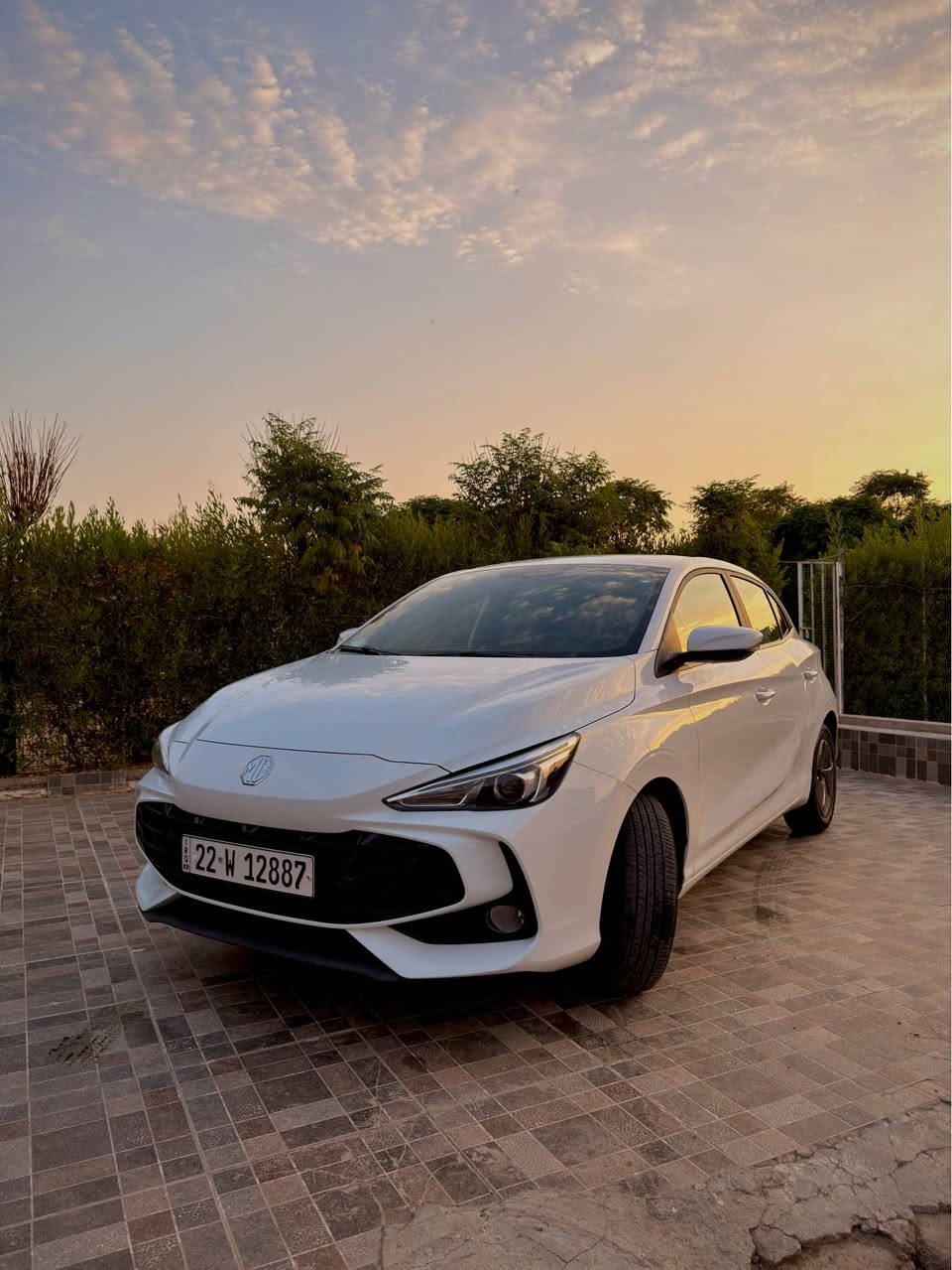 🚘🔥 MG3 بۆ فرۆشتن 🔥🚘

سەیارەکە زۆر جوان و ڕێکە، بەکارهێنانی زۆر کەمە و تەنها 37 هەزار کیلۆمەتر ڕۆیشتووە. 👌✨
لەسەر دەقی شەریکەی خۆی ماوەتەوە و ماندی نەکراوە، سەیارەکە سبوخی نیە 

⚙️ ماتۆڕ 1.5 بەنزین
..
🤍 ڕەنگی سپی
🖤 ناوەوە ڕەش
❄️ کولەری باش
📷 کامێرای دواوە
📡 سانسۆت
🖥️ شاشە
🎵 بلوتوس
🎛️ کۆنتڕۆڵی ستێرینگ
🪟 جام و ئاوێنە کارەبایی
🚫 سبوخی نیە
✨ لەسەر دەقی شەریکەی خۆی ماوەتەوە
🛞 تایەرەکان باشن
⚙️ مەکینەو و گێڕ بە شەرت

🔹 تەنها دەرگای پشت لای شۆفێر قۆپی هەیە و نزیکەی 5–6 تازەڕکوتی بچووک هەیە.

💎 سەیارەیەکی جوان و گونجاوە بۆ کەسێک کە بەدوای MG3 دەگەرێت

📍 شوێن: هەولێر
📞 ***********

📩 بۆ زانیاری زیاتر و بینینی سەیارەکە پەیوەندی بکەن. أربيل, العراق
