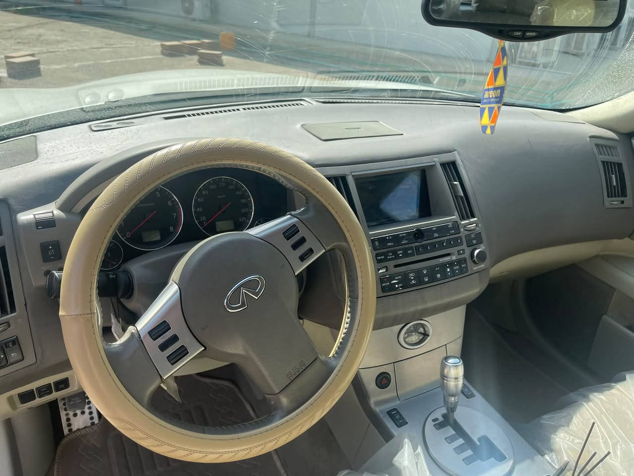 للبيع
Infiniti 2006 خليجي

مواصفات معروفه

سياره كلش نظيفه  ماشي164 الف km

غرفه جديده 

تخم تاير 

كهربائيات كلها شغاله مابيها جطل

كير ومكينه بشرط وبحاله ممتازه

تدفئه وتبريد  ممتاز

صدر امامي وخلفي ممتاز

هزه وسنويه جديده- سياره بأسمي

 بيها صبغ بونيد + حواف جاملغ اثر جرد فقط بدون فتح

وبدون حادث

 سعرها 77$ 

مكانها بغداد - الغزالية

***********
