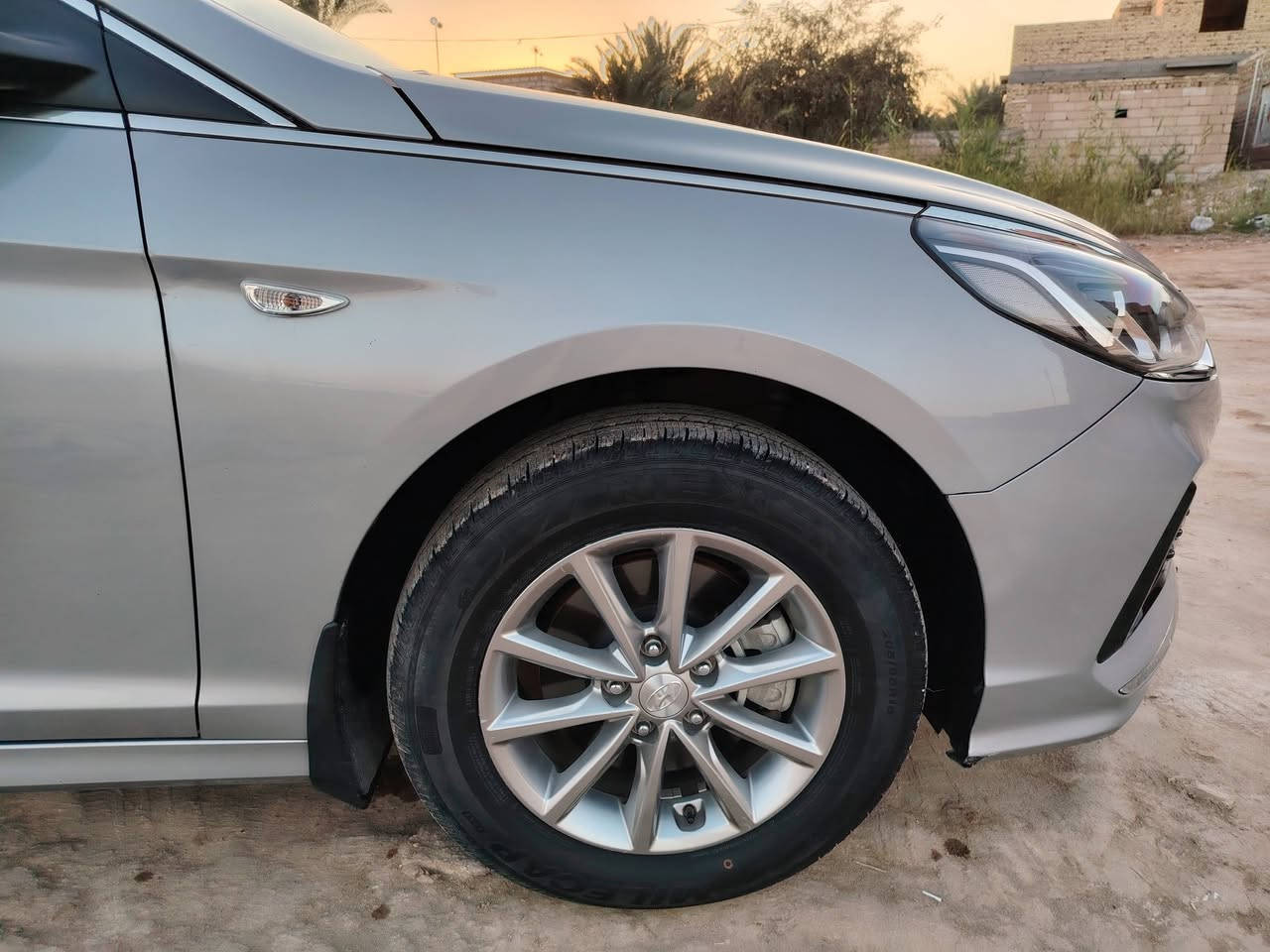 سوناتا موديل ٢٣ غاز بلادي رقم قادسيه حره بيه قطعتين صبغ سعر ١٤٠ مكان ديوانيه***********

