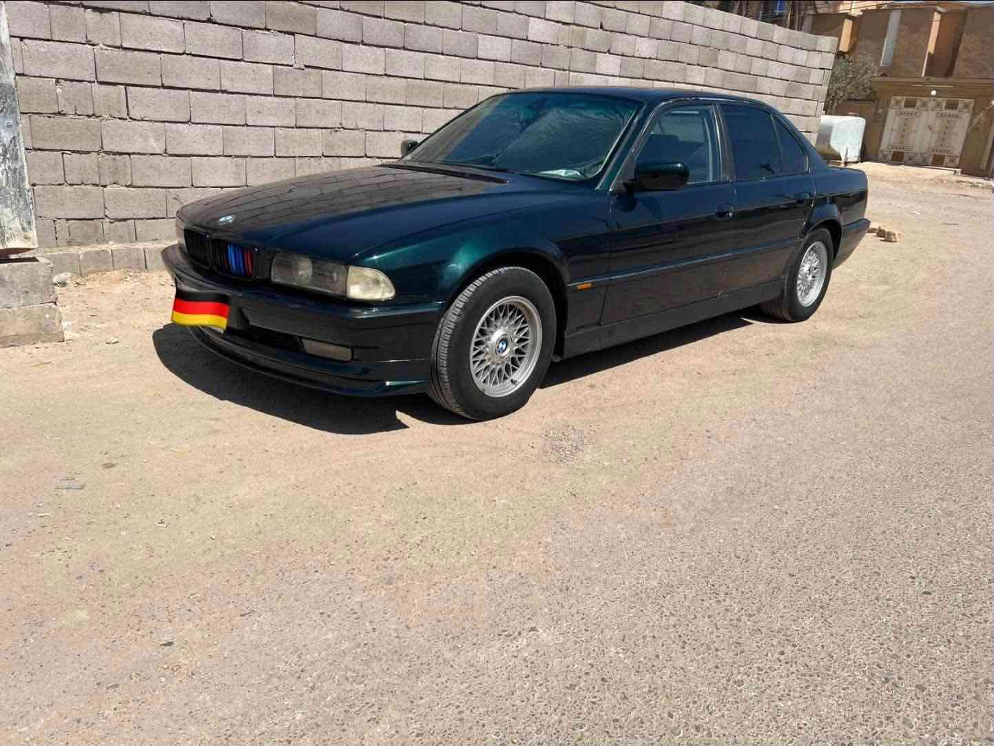 السلام عليكم BMW740i
موديل 1995

موصفات فووول 

1كشنات كهرباء

2كشنات جلد لون بيجي

3صندوك شفط

4كامره خلفيه وشاشه 

5جام اوتو

6سلايد

السياره كير ومحرك جدد 

غرفتها حلوه 

السياره صبغ عام للجماله 

بيه شخط بالجاملغ الخلفي مامبين

السعر 70 وبيه مجال بسيط

للاستفسار***********
