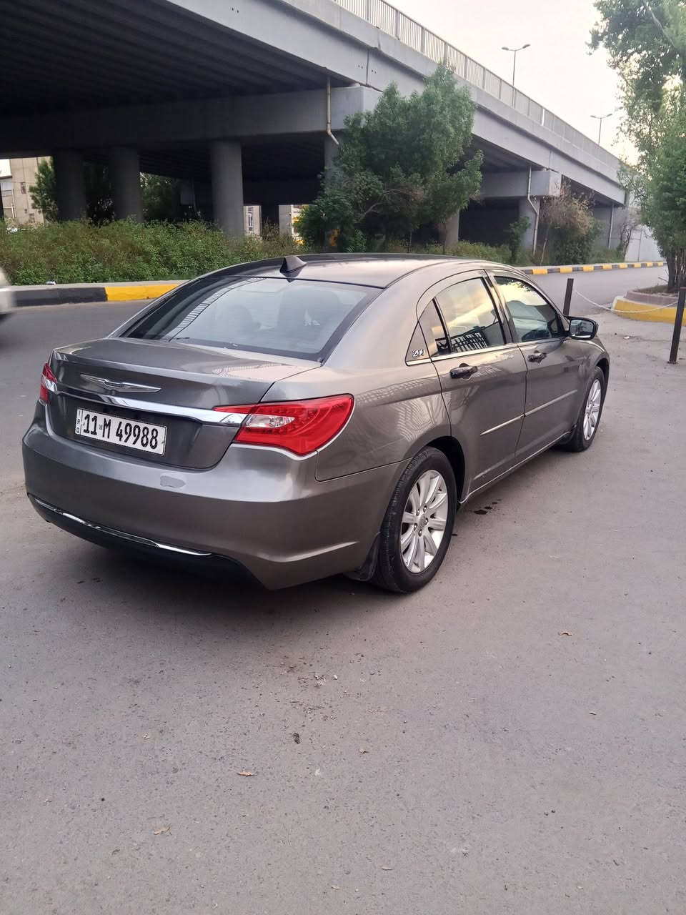للبيع كرايسلر c200 
2013 وارد امريكي 
حادثها دعاميه اماميه فقط
مكينه 2400 رقم بغداد الجديد 
السياره مكفوله من كلشي كير مكينه 
صدر امامي خلفي تدفئه تبريد كله جديد 
كهربائيات كلها شغاله وباقي المواصفات معروفه 
السياره بيها منضومه غاز 
السياره بيها بنيد وقبط جنطه كلير اثر جراد 
وموجوده صورها قبل لا تنرش كلير 
مكان السيارة بغداد الكرخ 
***********
