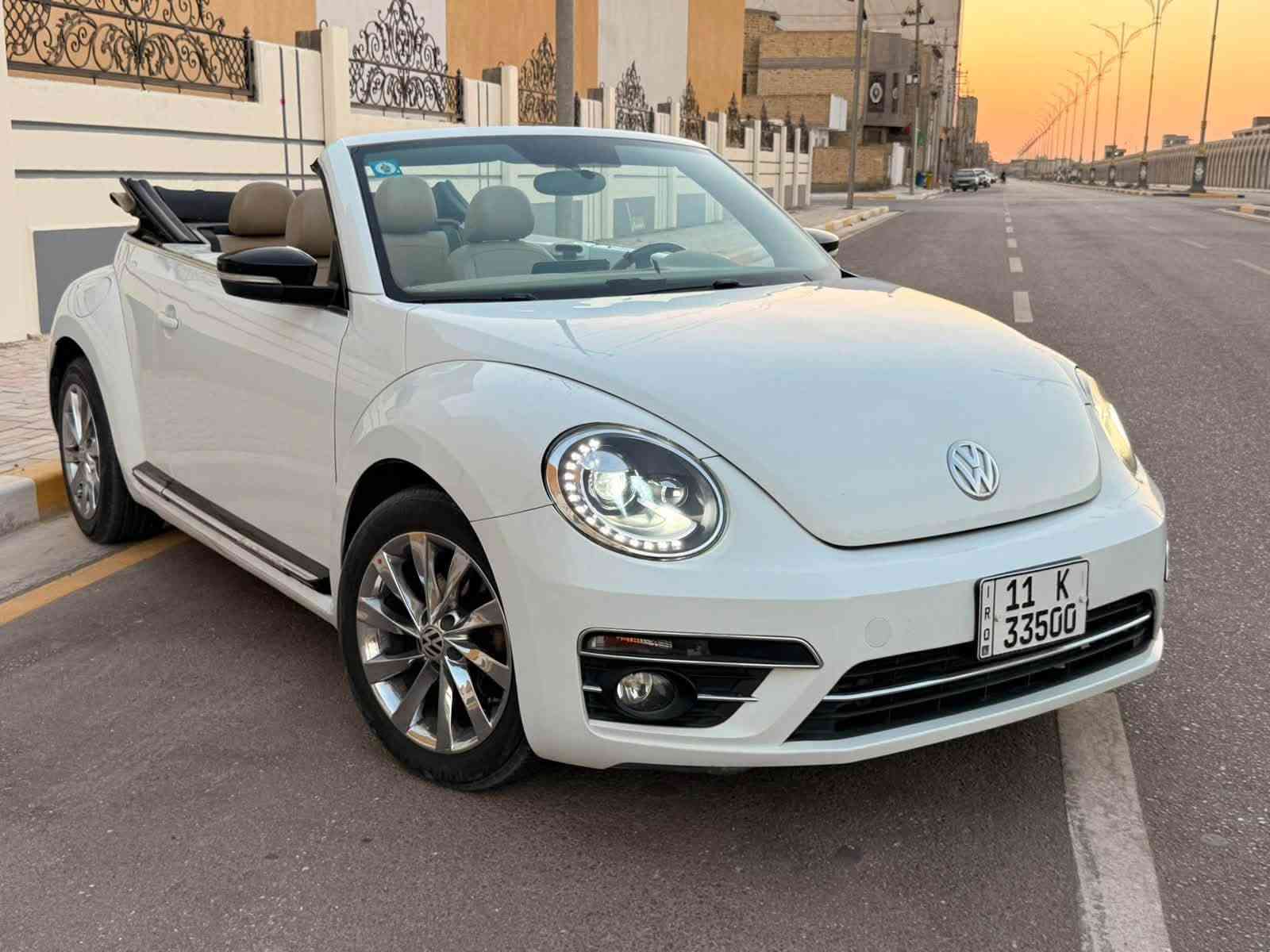 فولكس فاغن بيتل (Volkswagen Beetle)
رقم بغداد تحويل مباشر 
عداد المسافة : 95  الف mill
حجم المحرك : 4 سلندر 1800 تيربو 
الضرر  جاملغين و البنيد صبغ فقط بدون دواخل سياره 
## سياره عليه ادامه كامله مابيه ايي نقص ##
## السعر 120##
اللاستفسار : ***********
📍/ كربلاء حي الحسين
