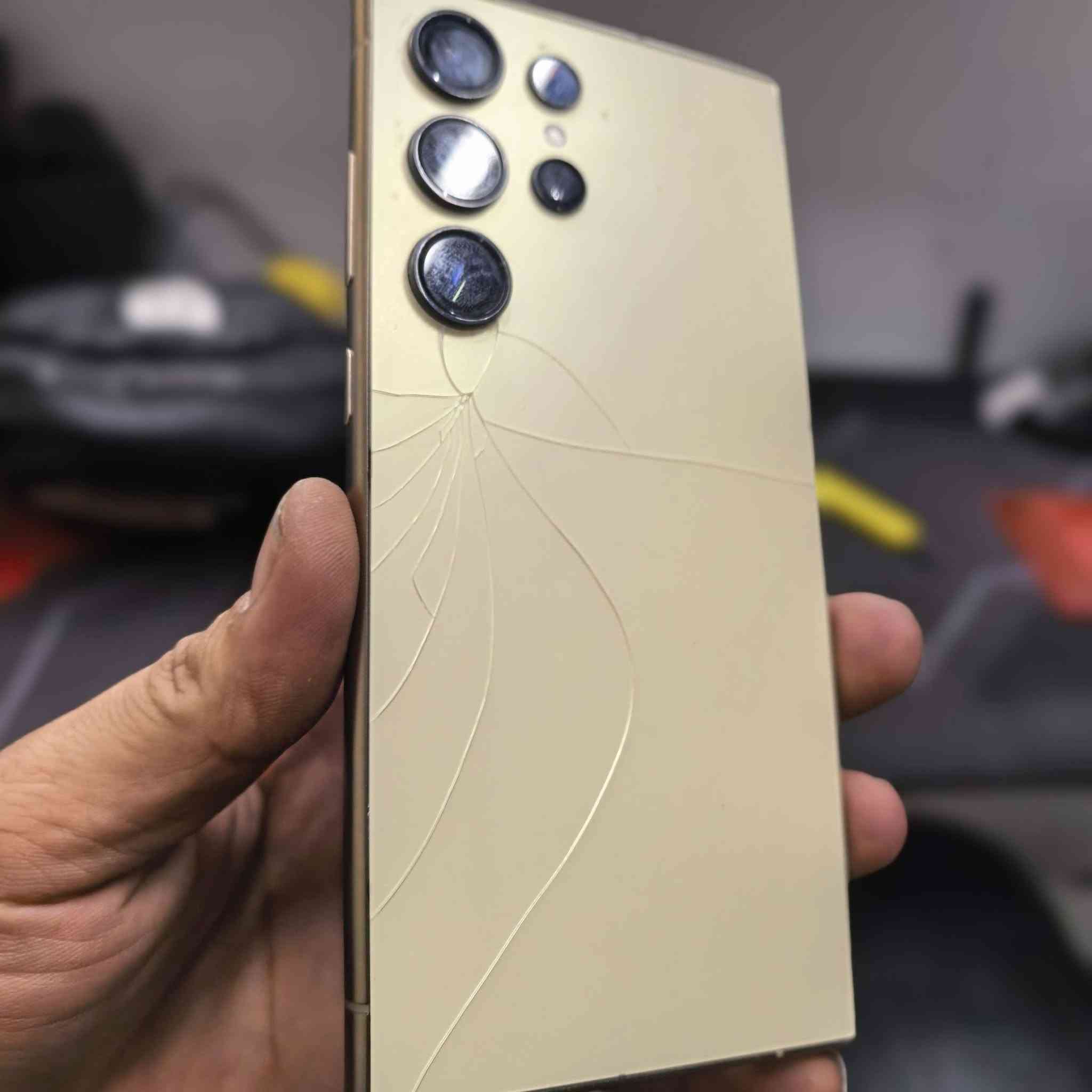 S24 Ultra
256 كيكه
البيع بي كسر بضهر مستبدل شركه قبل

***********
بغداد الجديده

سعر 800 الف
