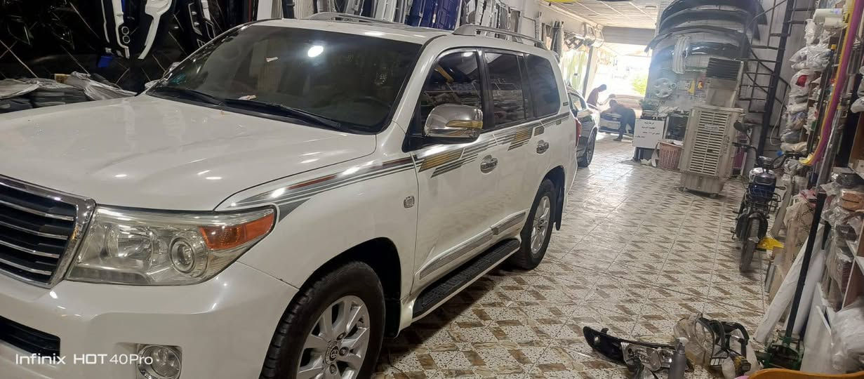 موديل 11 سياره جاهزه ما بيها نقص رقم بغداد باسمي بيها قطعتين صبغ بدون داخل منظومه غاز سياره جاهزه ما بيها اي نقص مكينه حداديه تخم تاير السعر 250 ورقه المكان كربلاء طويريج***********
