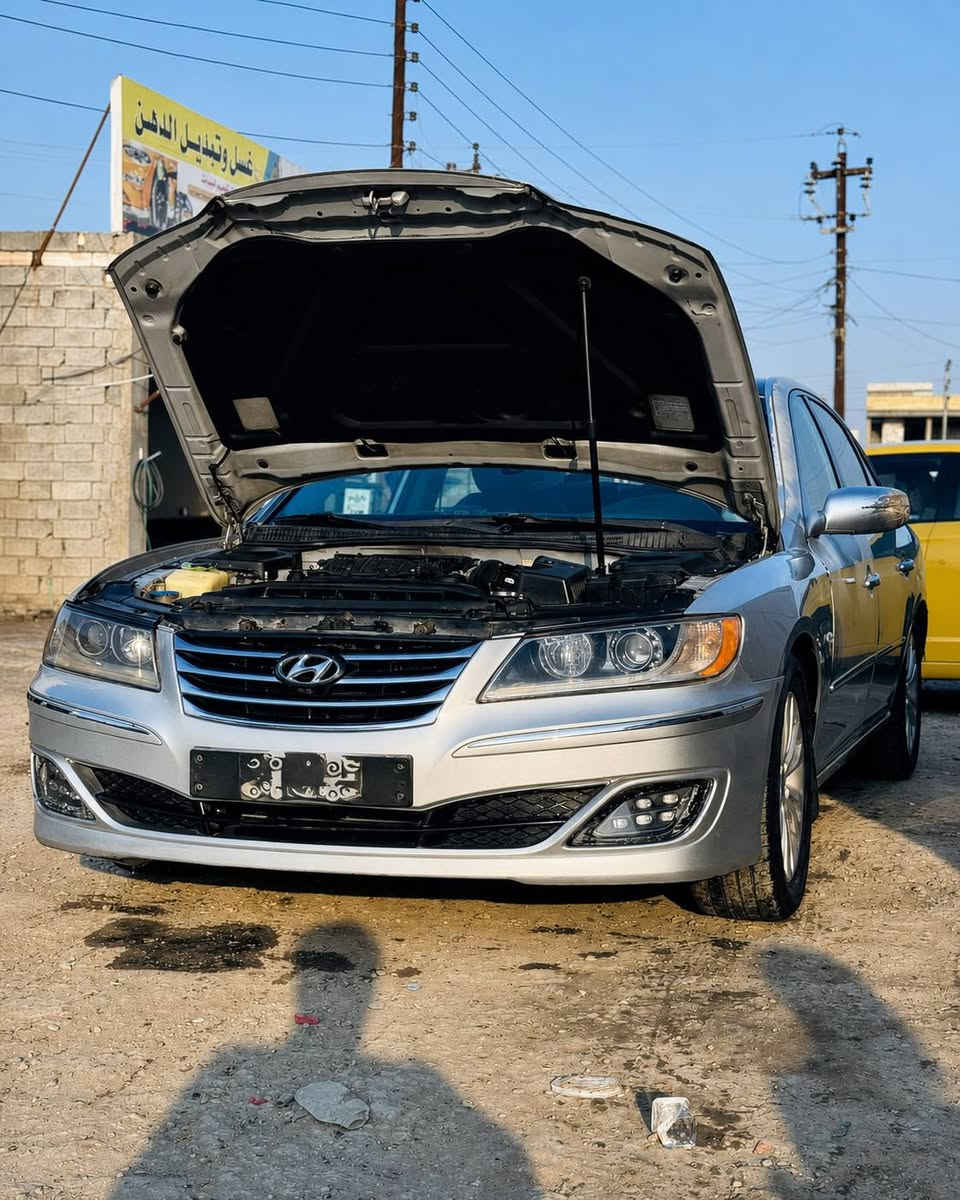 اقرأ المنشور زين قبل لا تتصل 👇
🚘 للبيع هيونداي أزيرا 2007 – وارد أمريكي 🇺🇸
المواصفات:
▪️ محرك 3.3 V6
▪️ فتحة سقف
▪️ تحكم ستيرن
▪️ مثبت سرعة
▪️ كراسي كهرباء
▪️ ميموري للكراسي
▪️ تبريد شغال
▪️ سيارة واسعة ومريحة بالسفر
🔹 العداد تقريباً 157 ألف ميل
🔹 صبغ حزام
🔹 الضربة فقط جاملغ أمامي والباقي كفالة من الضربة
🔹 رقم بغداد – مشروع وطني – تحويل مباشر
🔹 المكينة والكير على الفحص
🔹 السيارة جاهزة للفحص وين ما يعجبك
💰 السعر: 88 ورقة
🔁 أو المراوس حسب القناعة
💵 البيع نقداً فقط
📍 ذي قار – الغراف
📞 للتواصل:
***********
***********
التفاوض بالمعقول وللجاد فقط.
رجاءً اقرأ تفاصيل المنشور كاملة قبل الاتصال.
