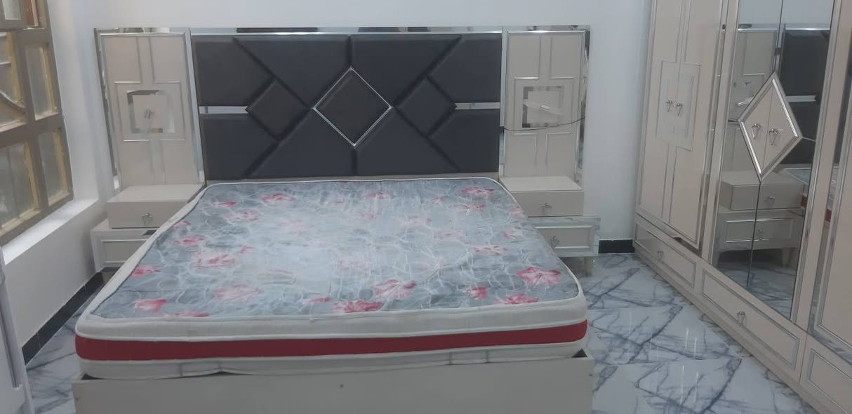 غرفة • نضيفة • جديدة