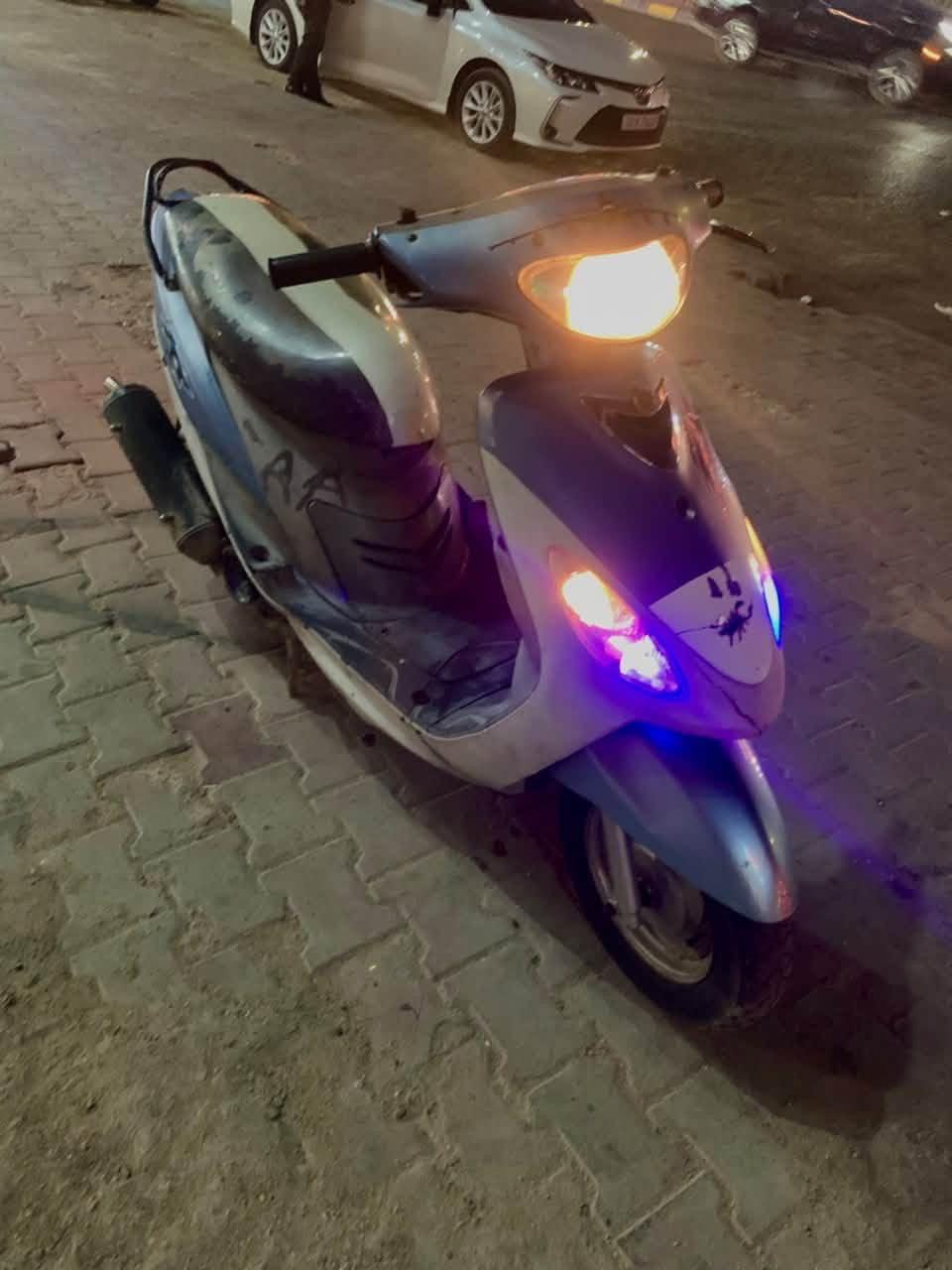 سلام عليكم دراجه ماكس قجمه دراجه حلوه ٥٥ نهضه ومعدل كزوز صجمي دراجه حلوه كله شغاله فقط بيه صوت اكسن 
سعر 500 وبيها مجال للشراي رقمي *********** مكاني البصره الجبيله
