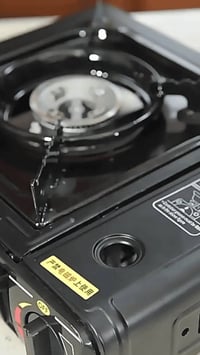 طباخ غازي محمول • اشتعال إلكتروني • مناسب للرحلات
