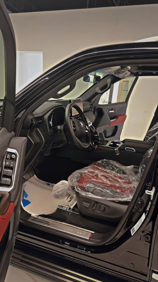 GXR  limited 2025 مرقم بغداد
Black edition 
داخل احمر واسود زيرو مماشيه 
خمس كامرات حساسات امامي خلفي زنون لدات تدفئه تبريد مقاعد  شاشات خلفيه جلد احمر واسود مكفوله من كلشي 
السعر ١٢٥ مليون 
***********
