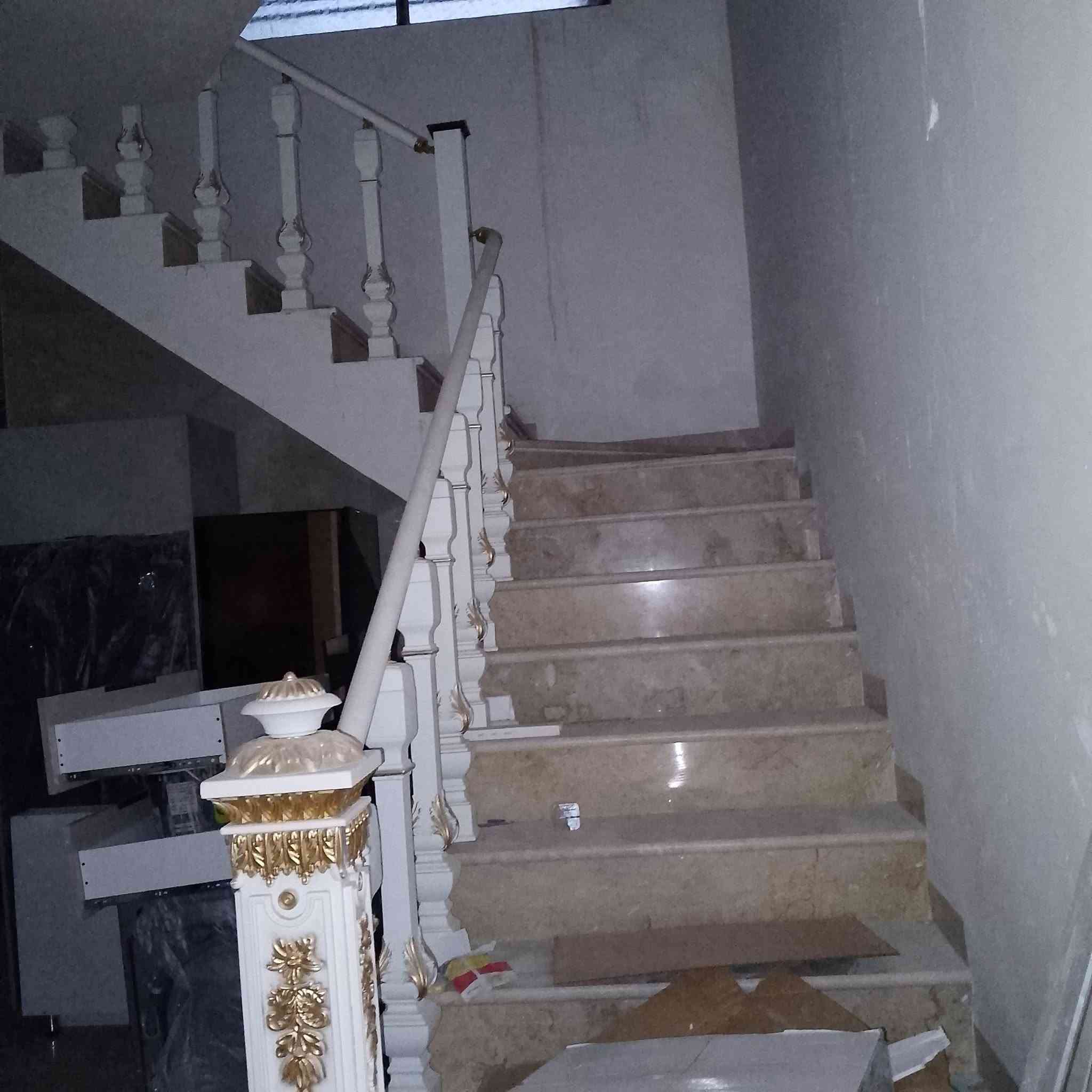 بيت • ١٠٠م • بناء درجه اولى