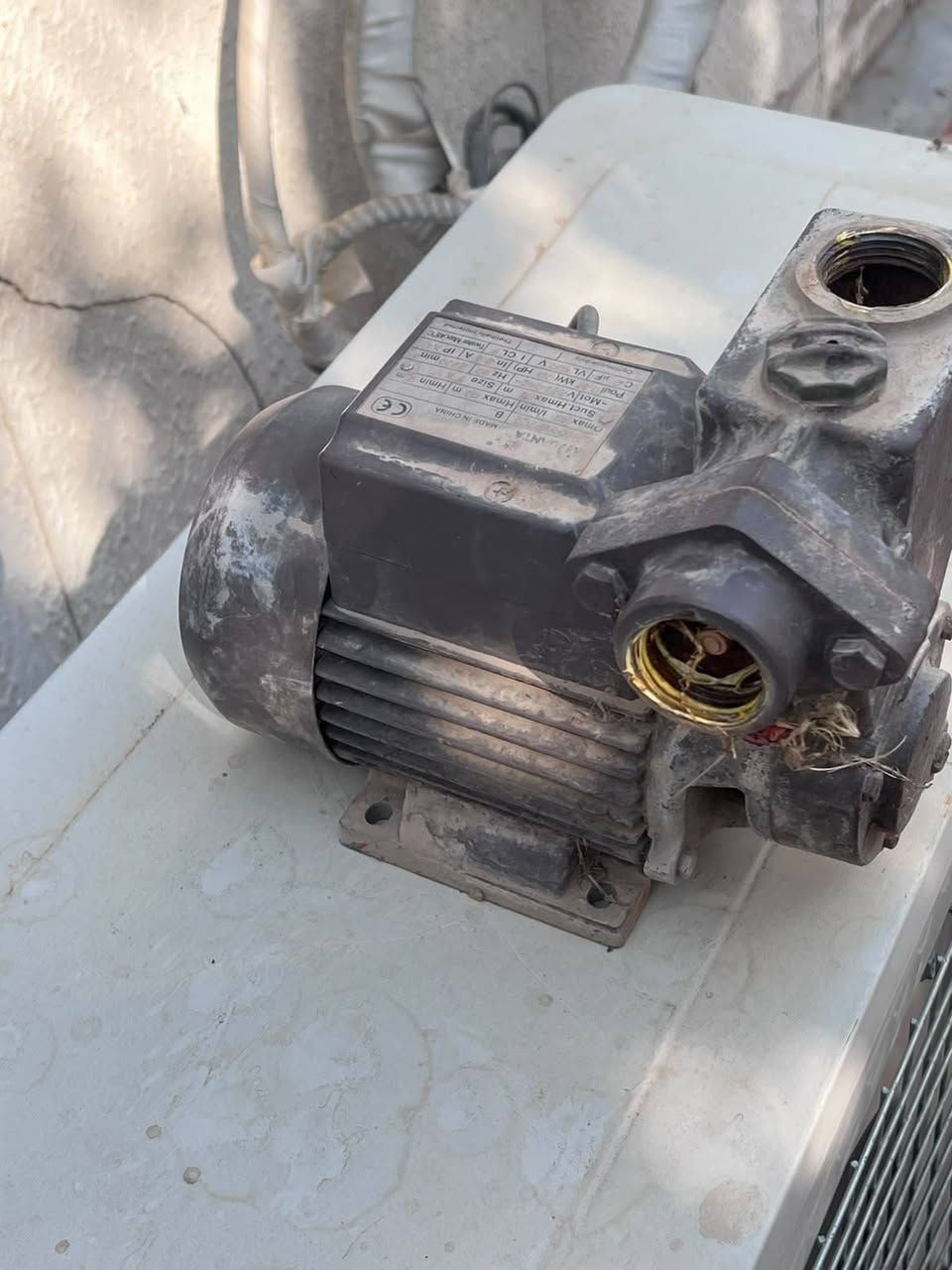 السلام عليكم للبيع ماطورات مي عدد 2 💧🔧
ماطورات نظيفات وشغالات، متوفرات للبيع. السعر ثنينهن ب٦٠ ألف
📞 للاستفسار:*********** 
واتساب
