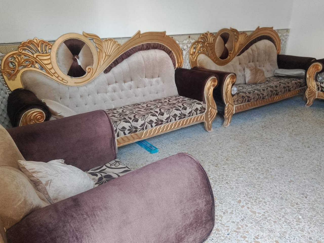 غرضان للبيع للطلب والاستفسار التواصل مع صاحب الغرضان 
يرجى الاتصال بالرقم ***********
