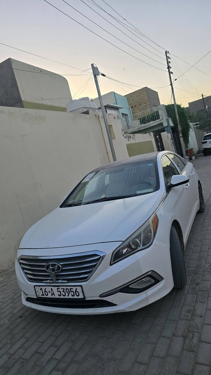سوناتا ١٧ وارد امريكي 
حادثها بسيط جدا ورش فقط جاملغ وباب خلفي 
وبيها تكشير قمارة وجنطة واماكن  
جاهزة من كلشي مابيها نقص 
رقم قادسية مكانها ديوانية حي الفرات 
***********
