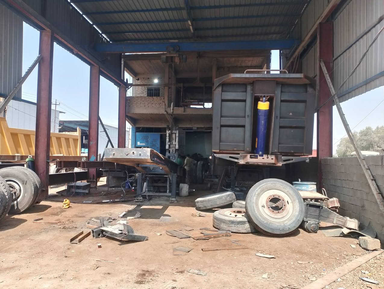 حداده عامه عرباين مك نيسان ***********
