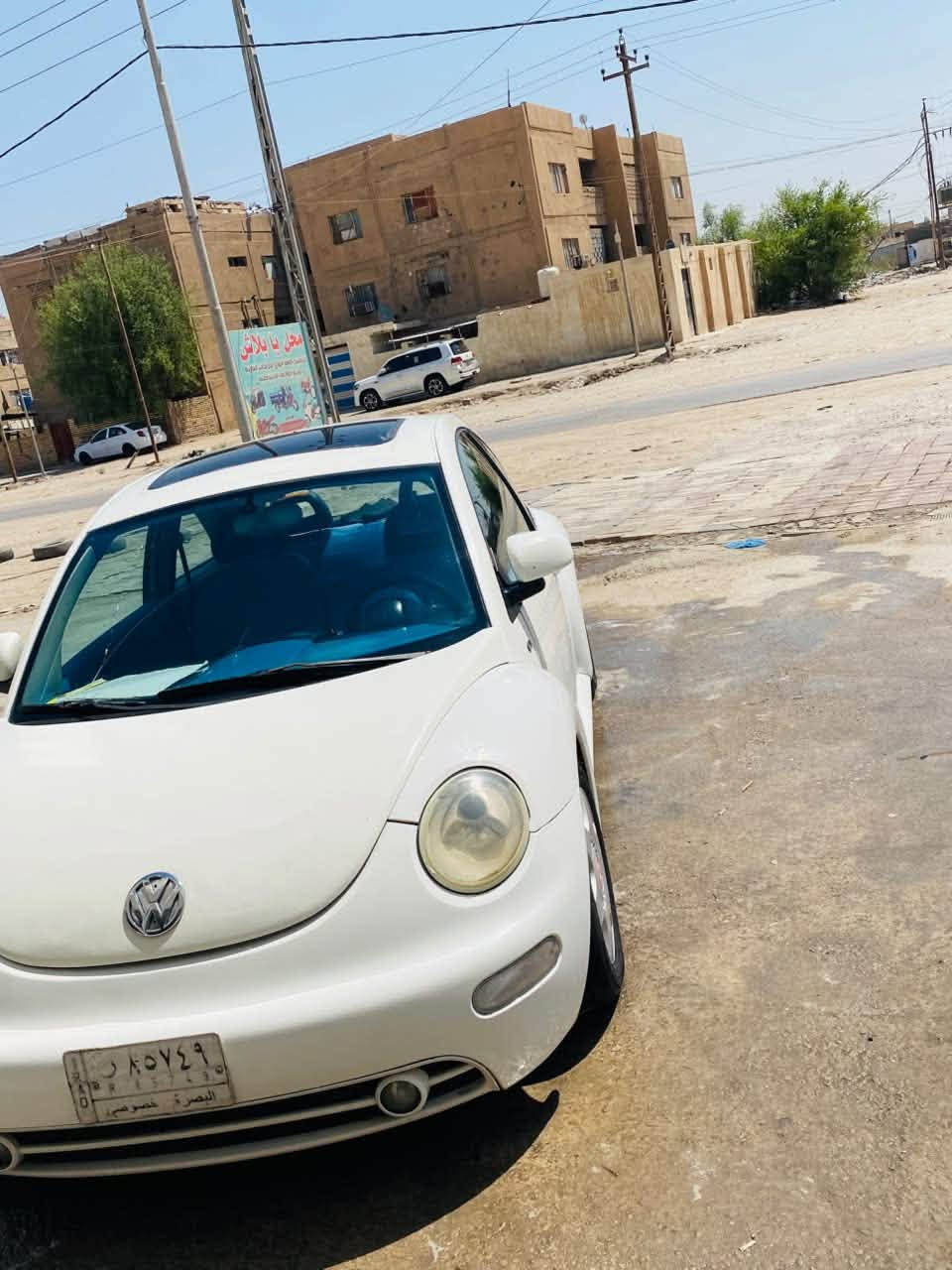 السلام عليكم فوكس واكن بيتل موديل 2013 وكاله عامه بسمك ثاني يوم رقم بصرة مكفوله من الضربة والكص والعيب شرعي بيها رشات صبغ مكانات مو عام تبريد ثلج تخم تاير بالكارتون باتري جديد حداده جديده دواخل جديده محرك جديد الكير فقط نمرتين يعني كير كايم السياره مابيها نقص بس الكير يمشي كلشي مابي بس ع نمرتين وكيره سعره  ورقتين موجود عنوان السياره ناصرية مركز السعر 48وبي مجال ترهم مراوس حسب القناعه هاتف ***********
