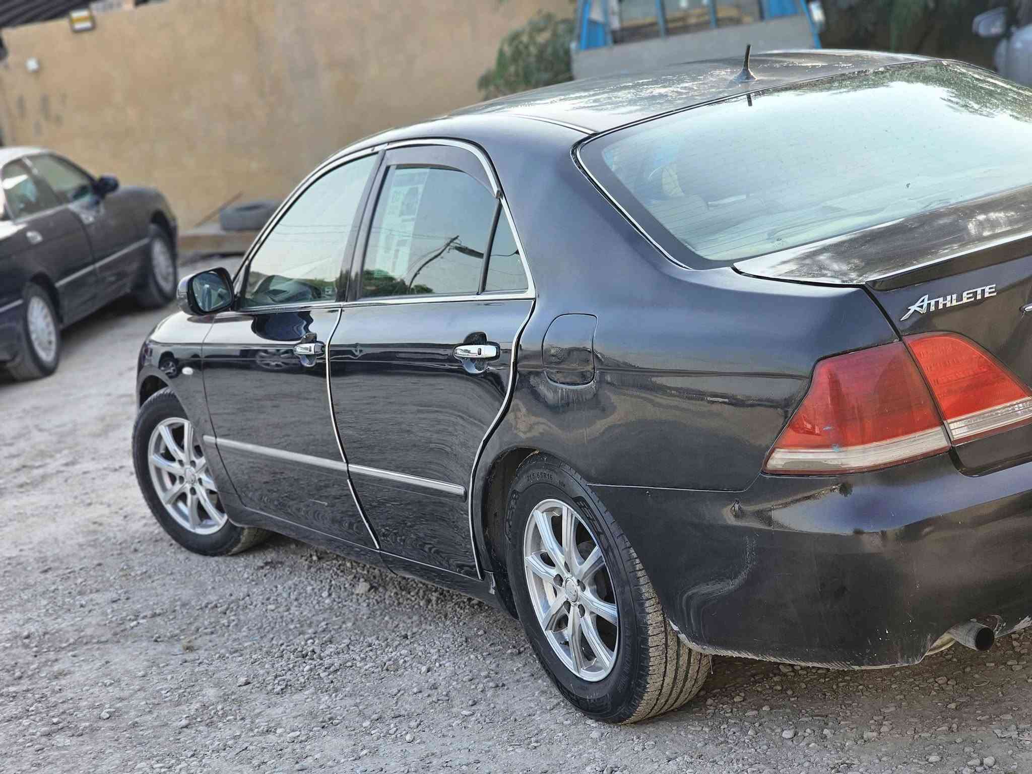 للبيع شاهينه 2005 كصتين  شاصي 82 داخل جلد شكره تبريد قطعتين ثلاجه خلفيه 3 قطع برده جامه خلفيه وبيبان السياره فول بطن سعره ب 30 وبيه مجال 
***********
