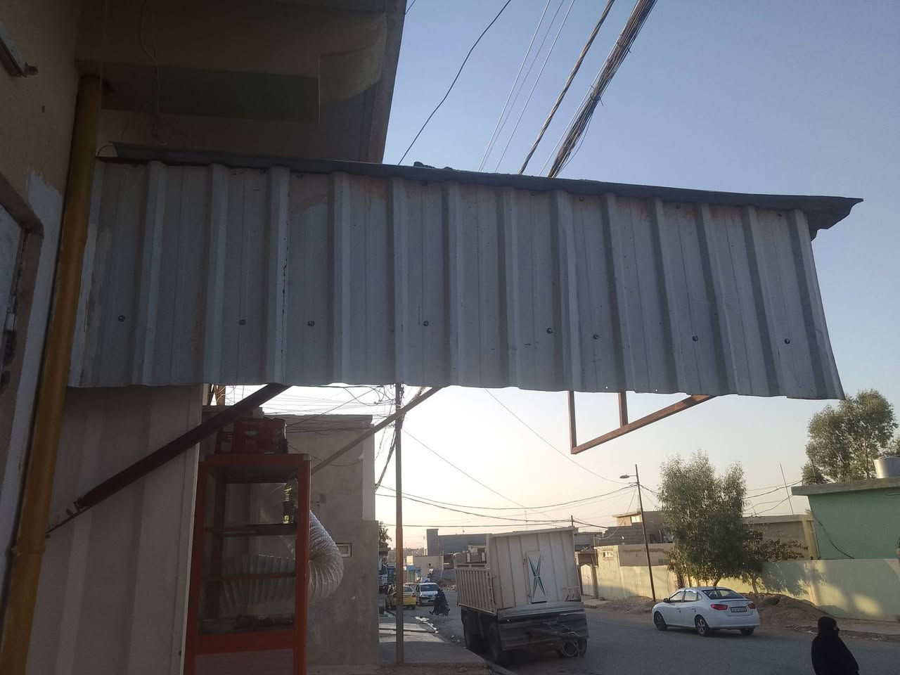 السلام عليكم) سقيفه حديد للبيع
عنوان تقطيع المامون   
***********
